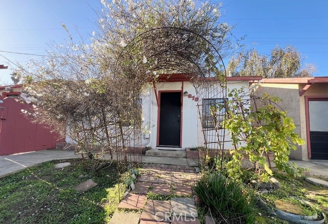 970 Las Tunas Street