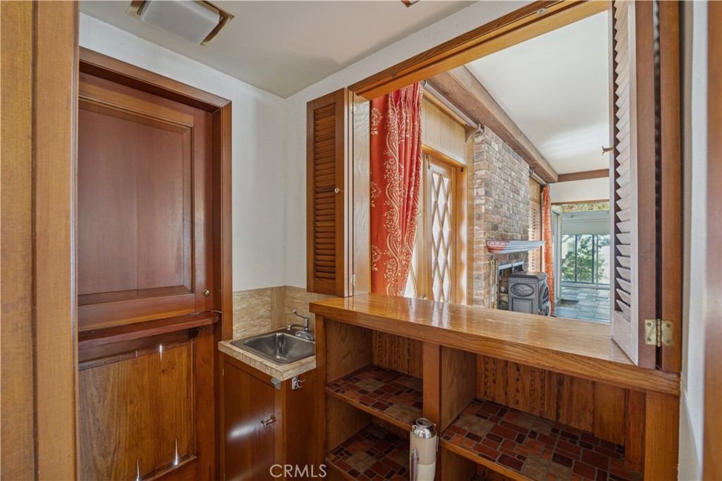 25 Buena Vista Avenue