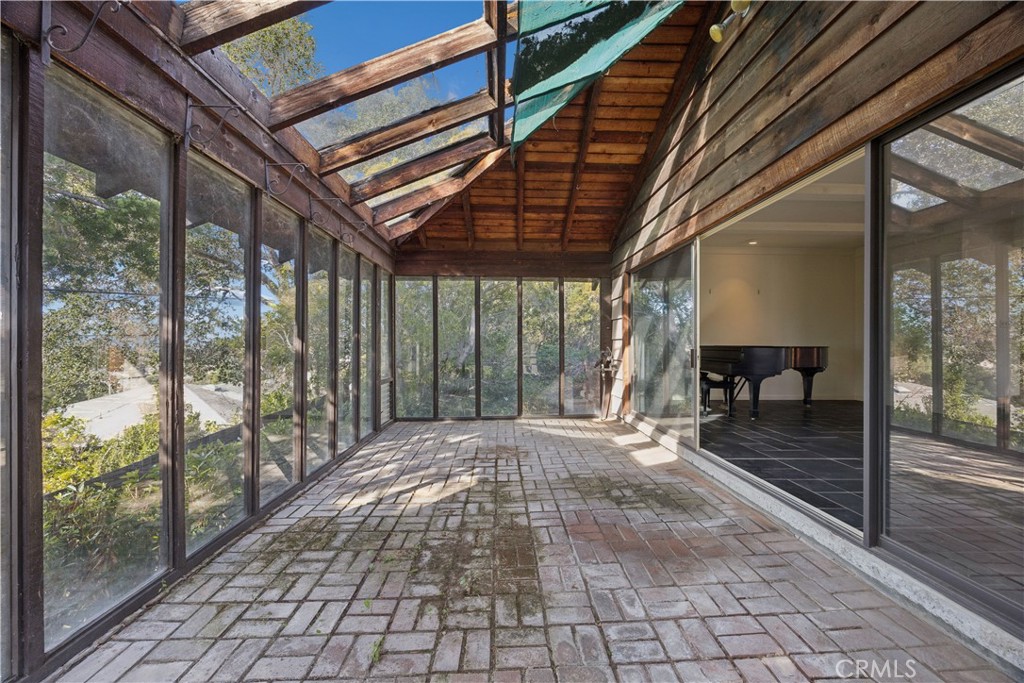 25 Buena Vista Avenue