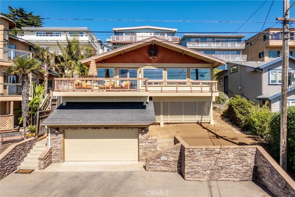 2560 Koa Avenue
