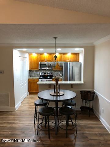 3801 CROWN POINT Road, 2163