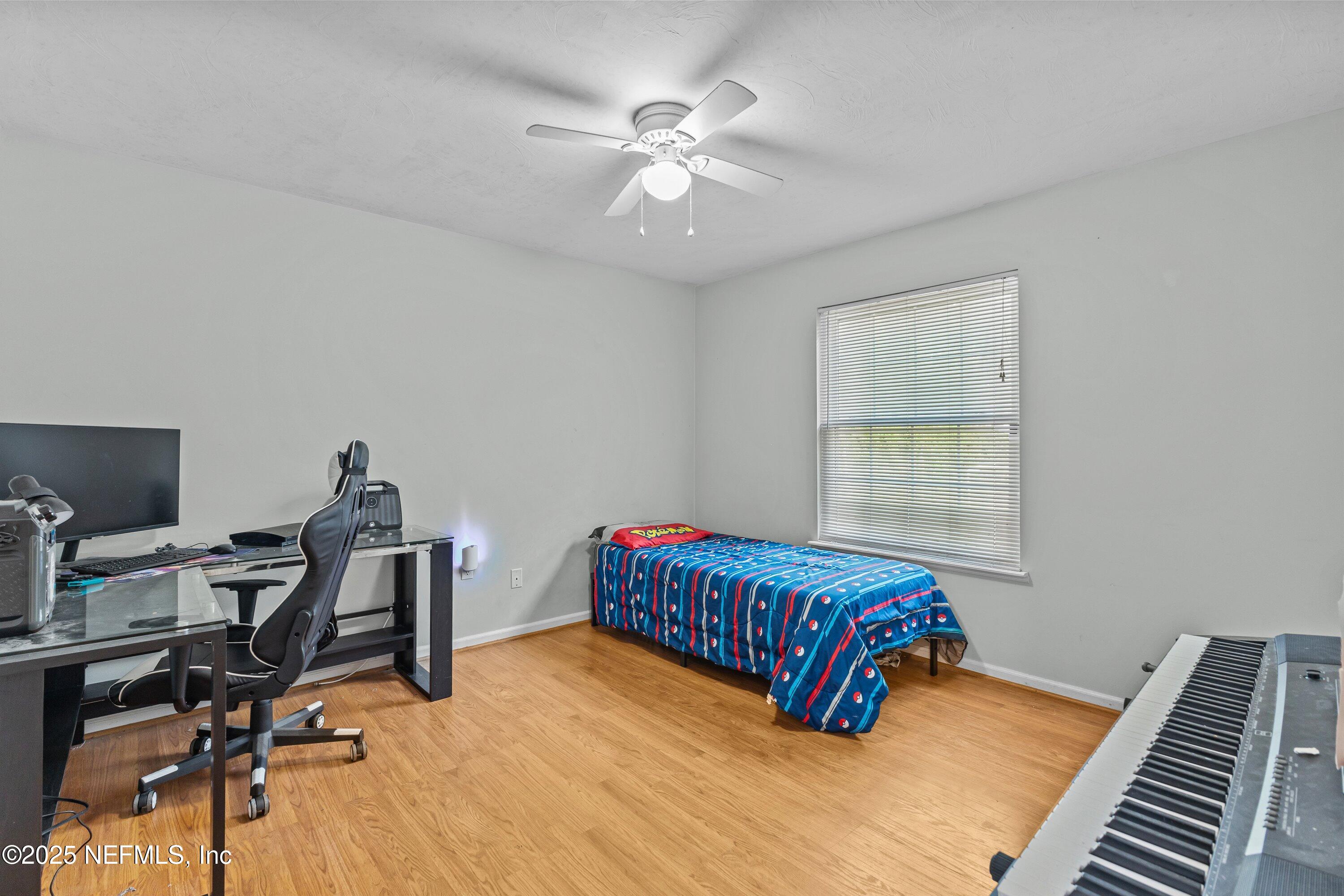7237 OAKWOOD Drive