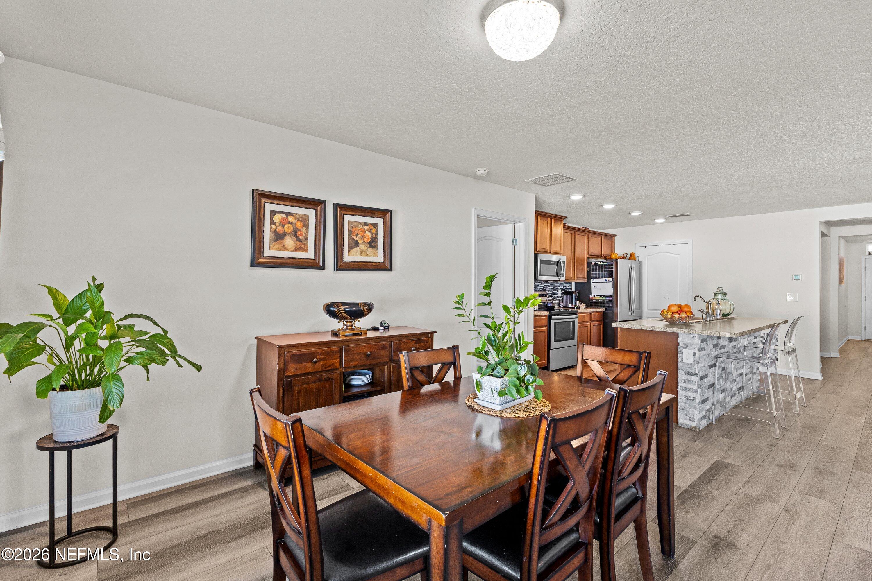2422 SOTTERLEY Lane
