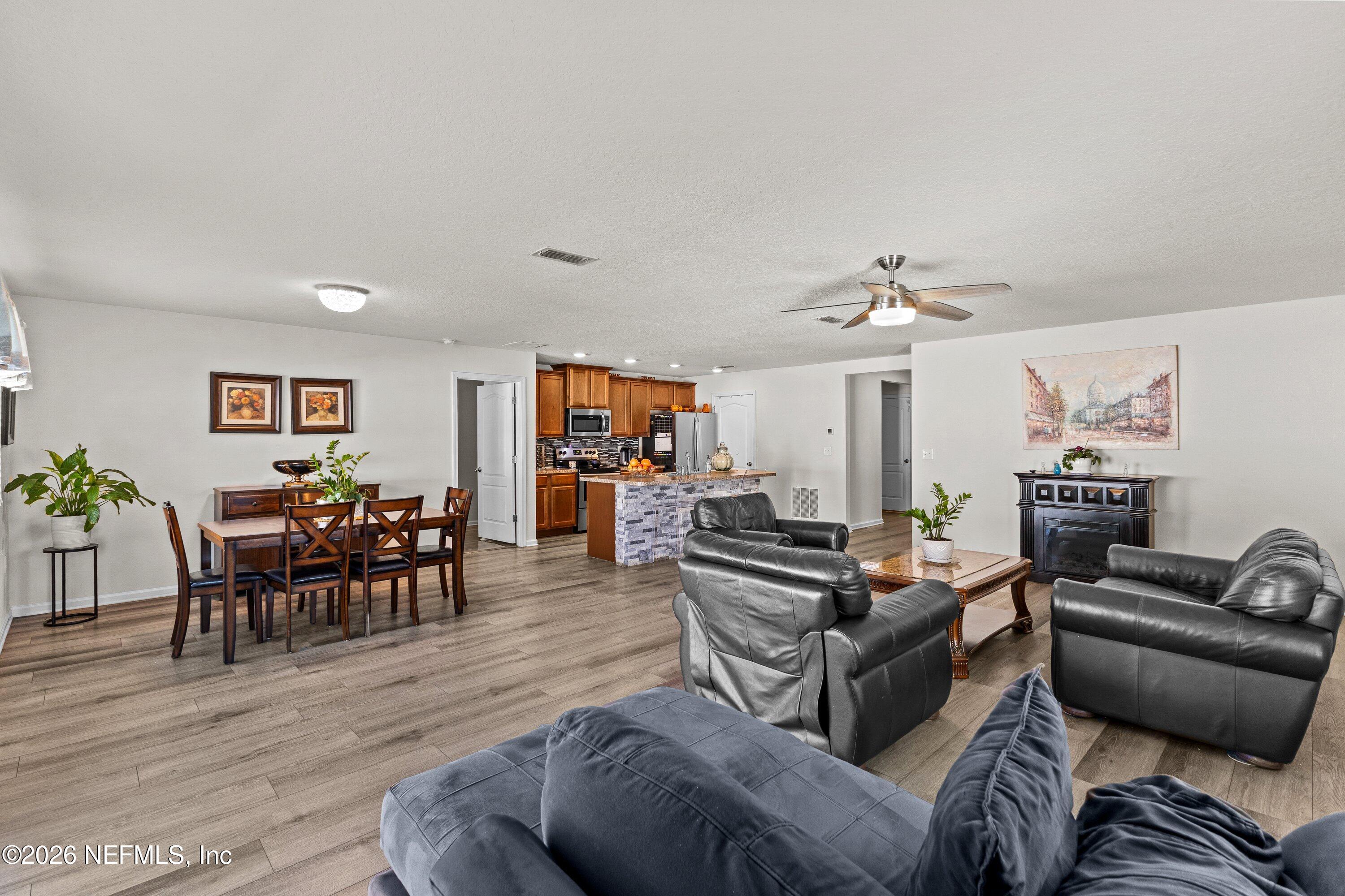 2422 SOTTERLEY Lane