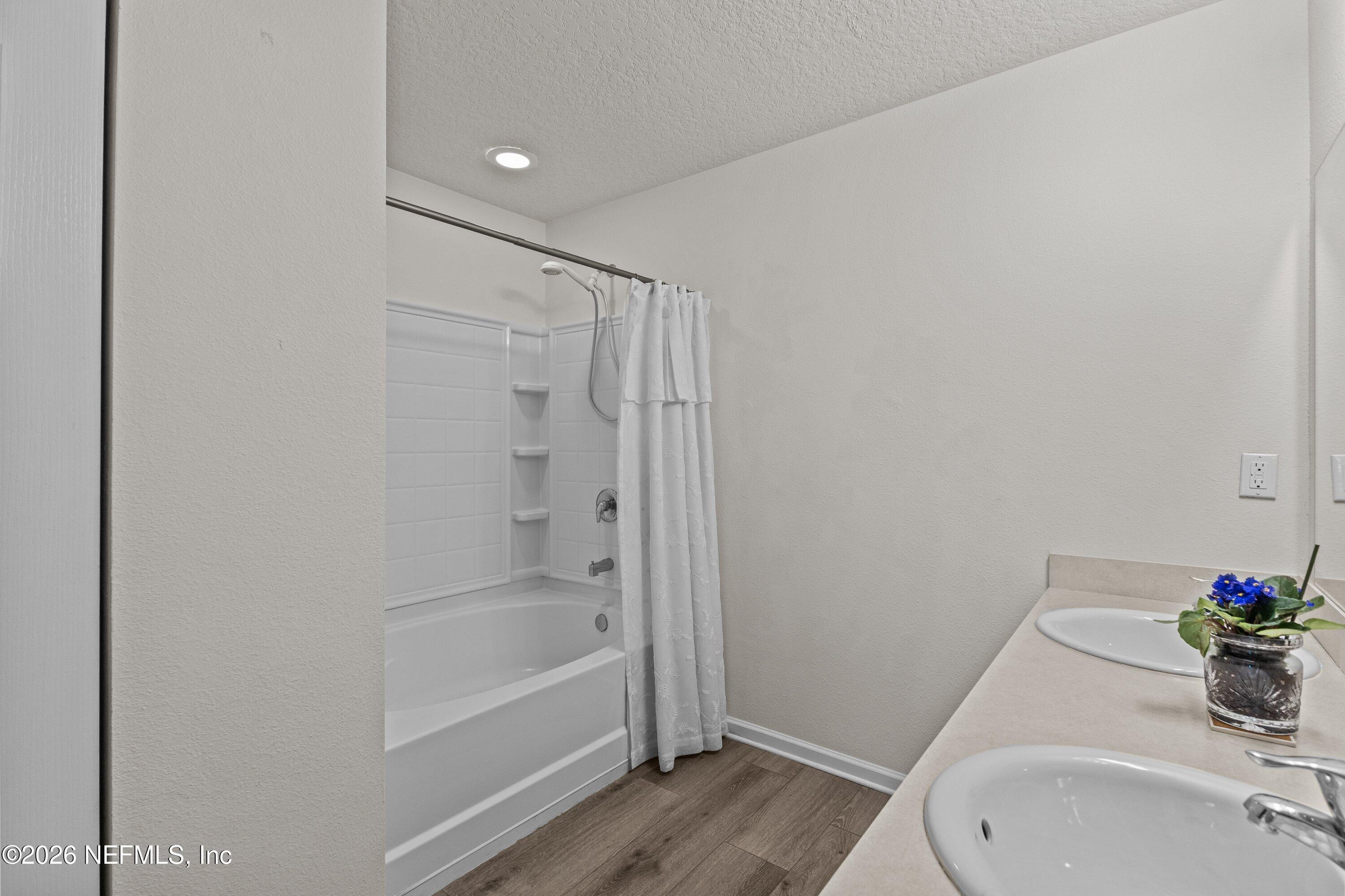 2422 SOTTERLEY Lane
