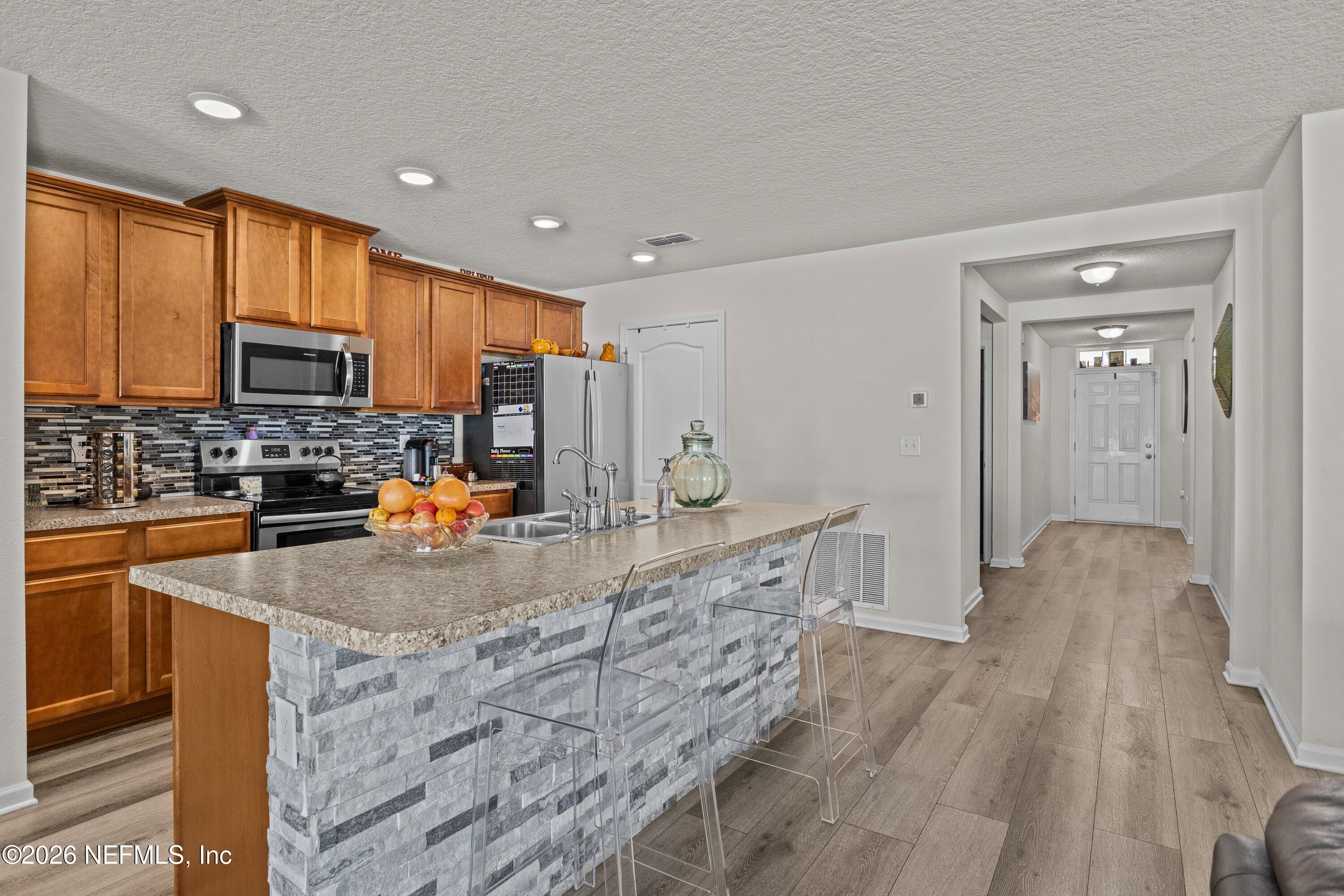 2422 SOTTERLEY Lane