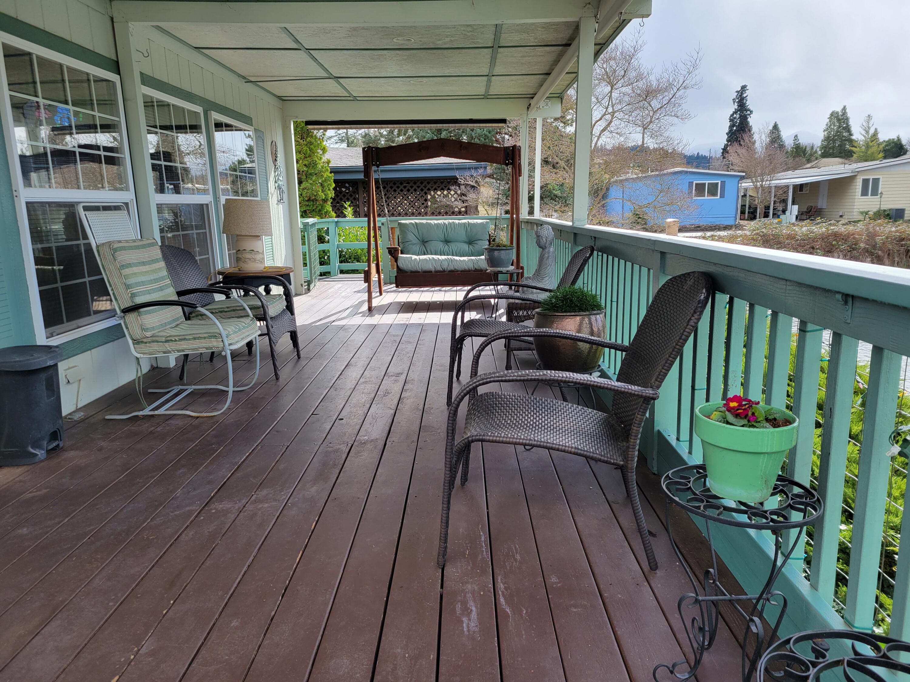 370 Lakeview Drive