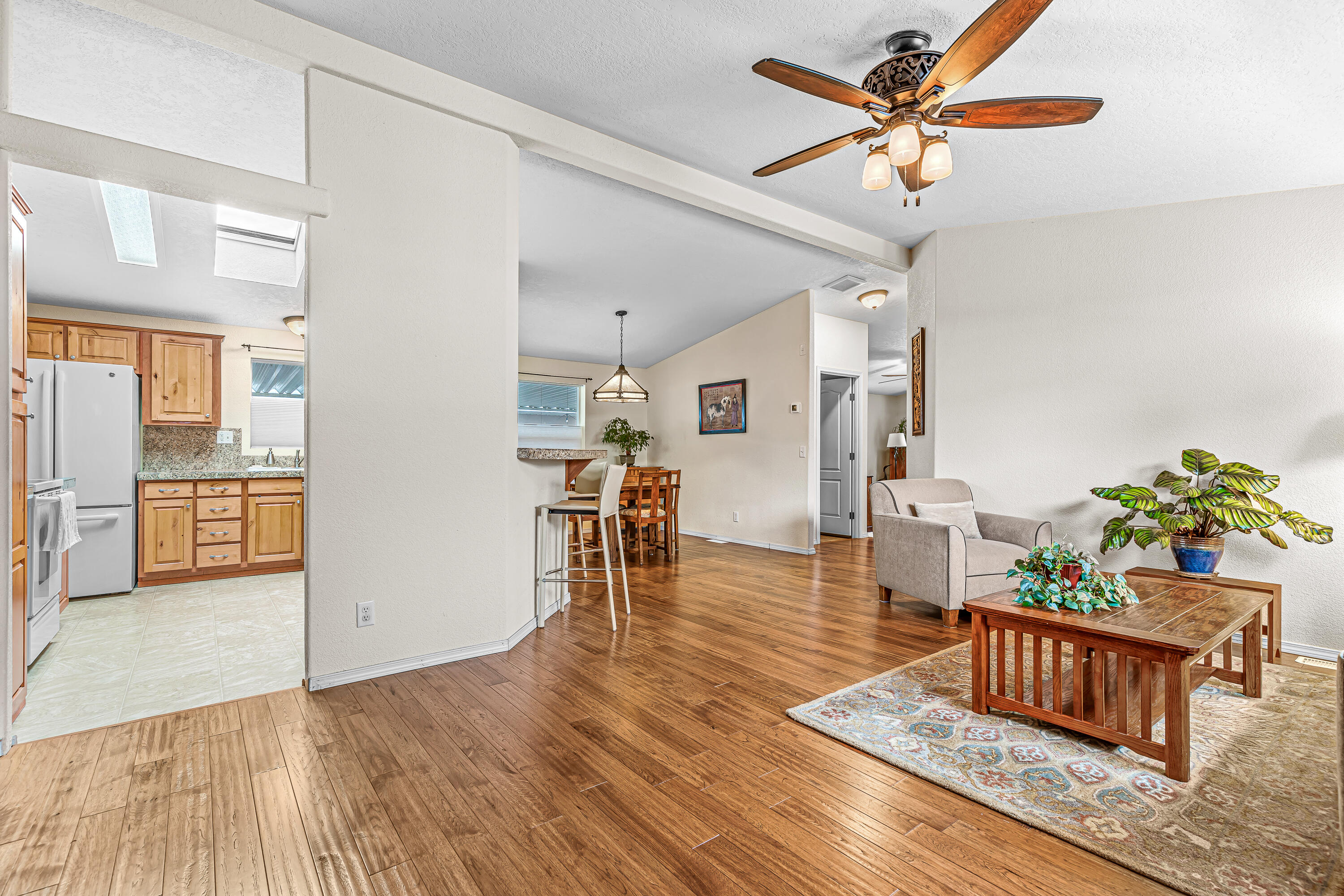 10 E South Stage Road, 514