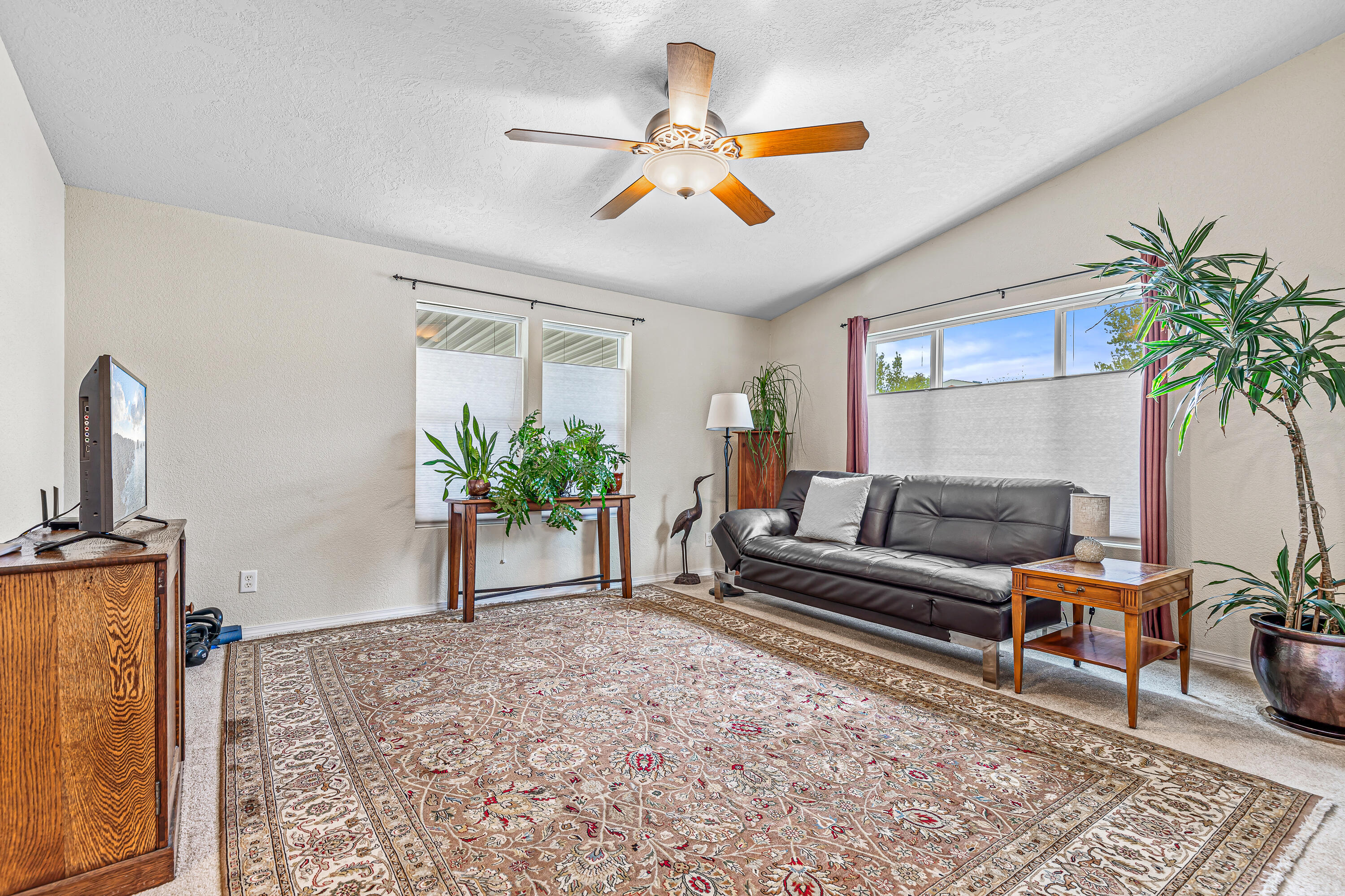 10 E South Stage Road, 514