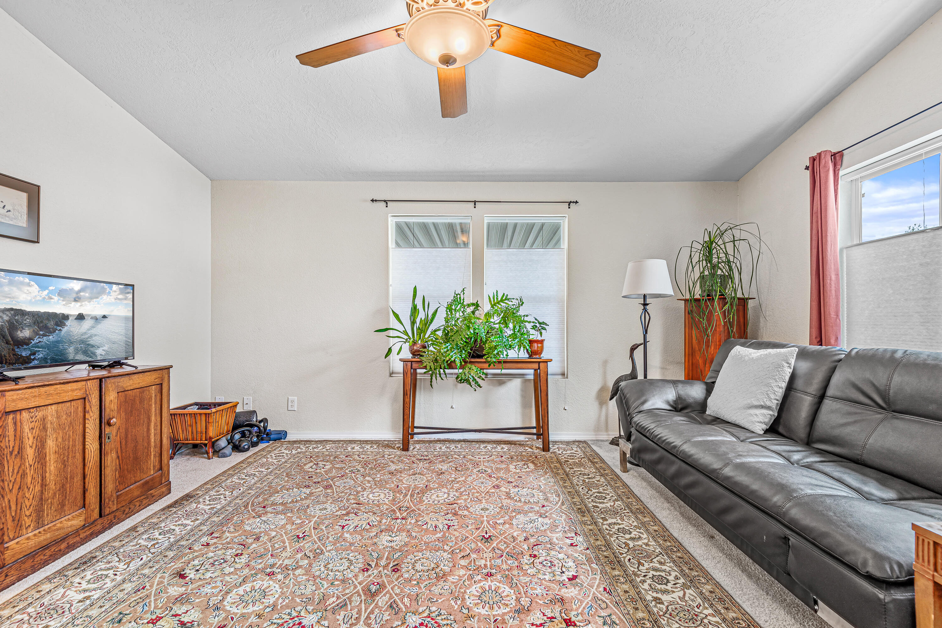 10 E South Stage Road, 514