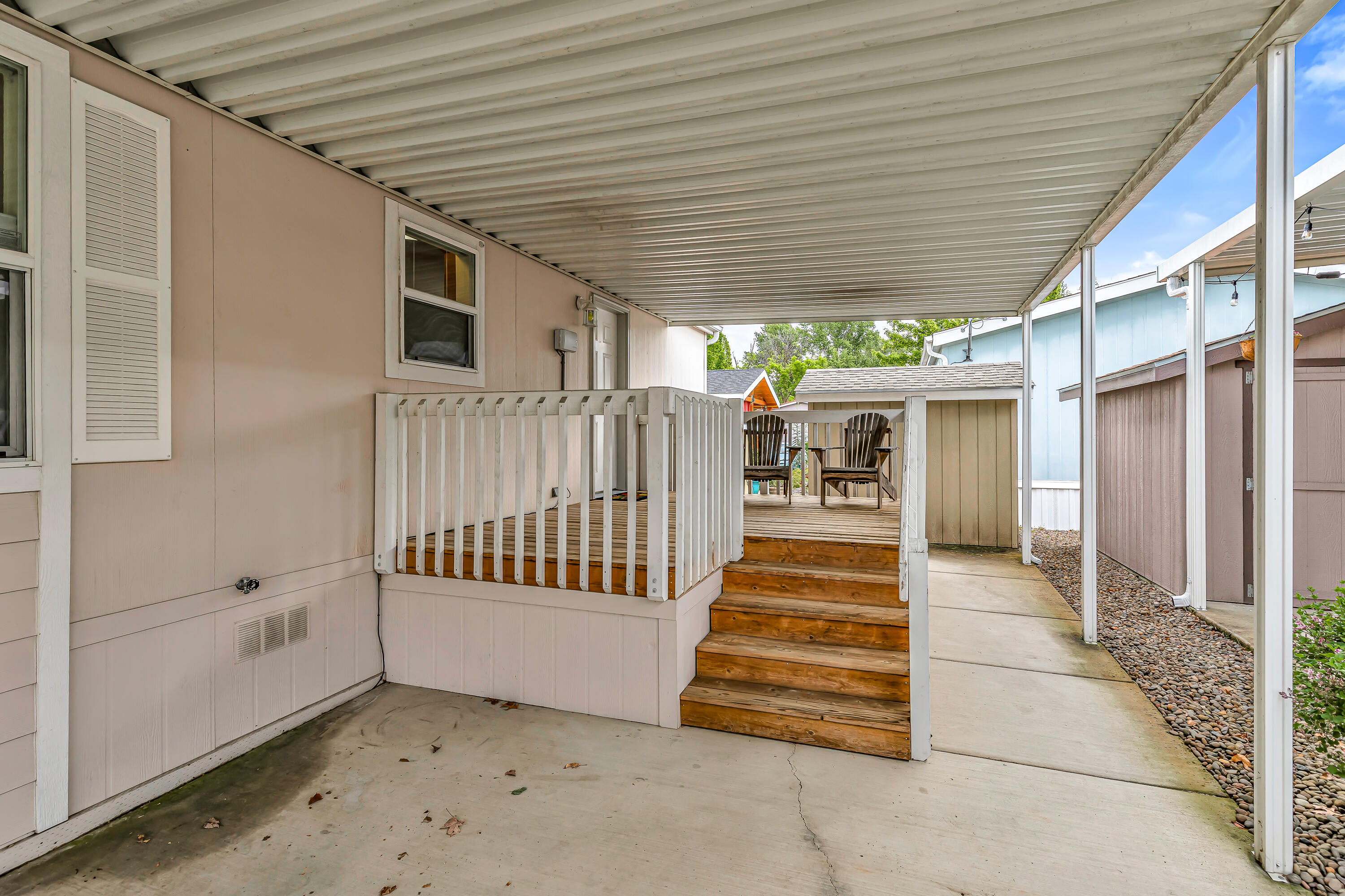10 E South Stage Road, 514