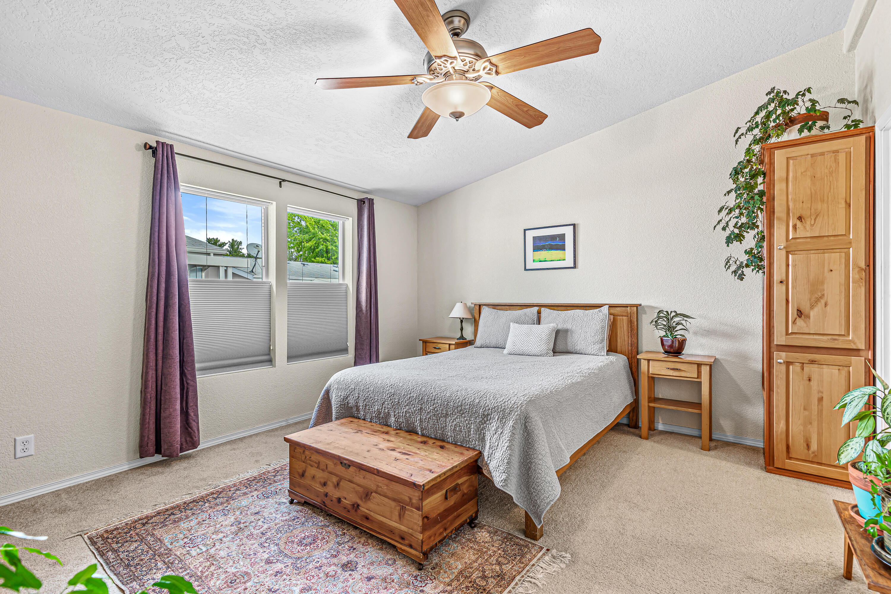 10 E South Stage Road, 514