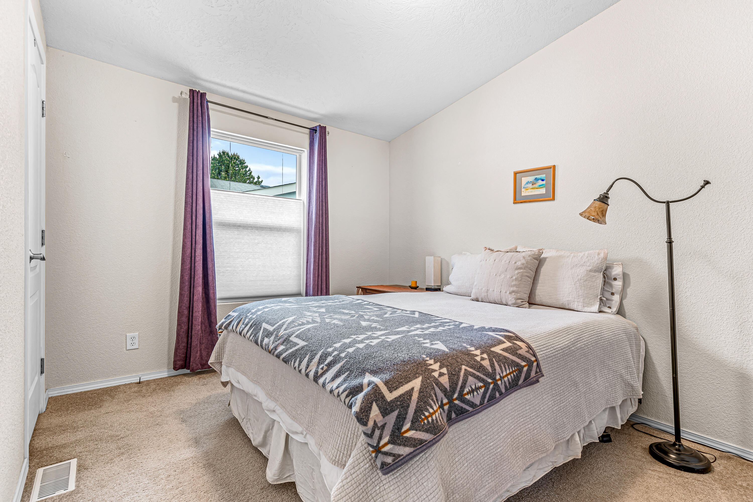 10 E South Stage Road, 514