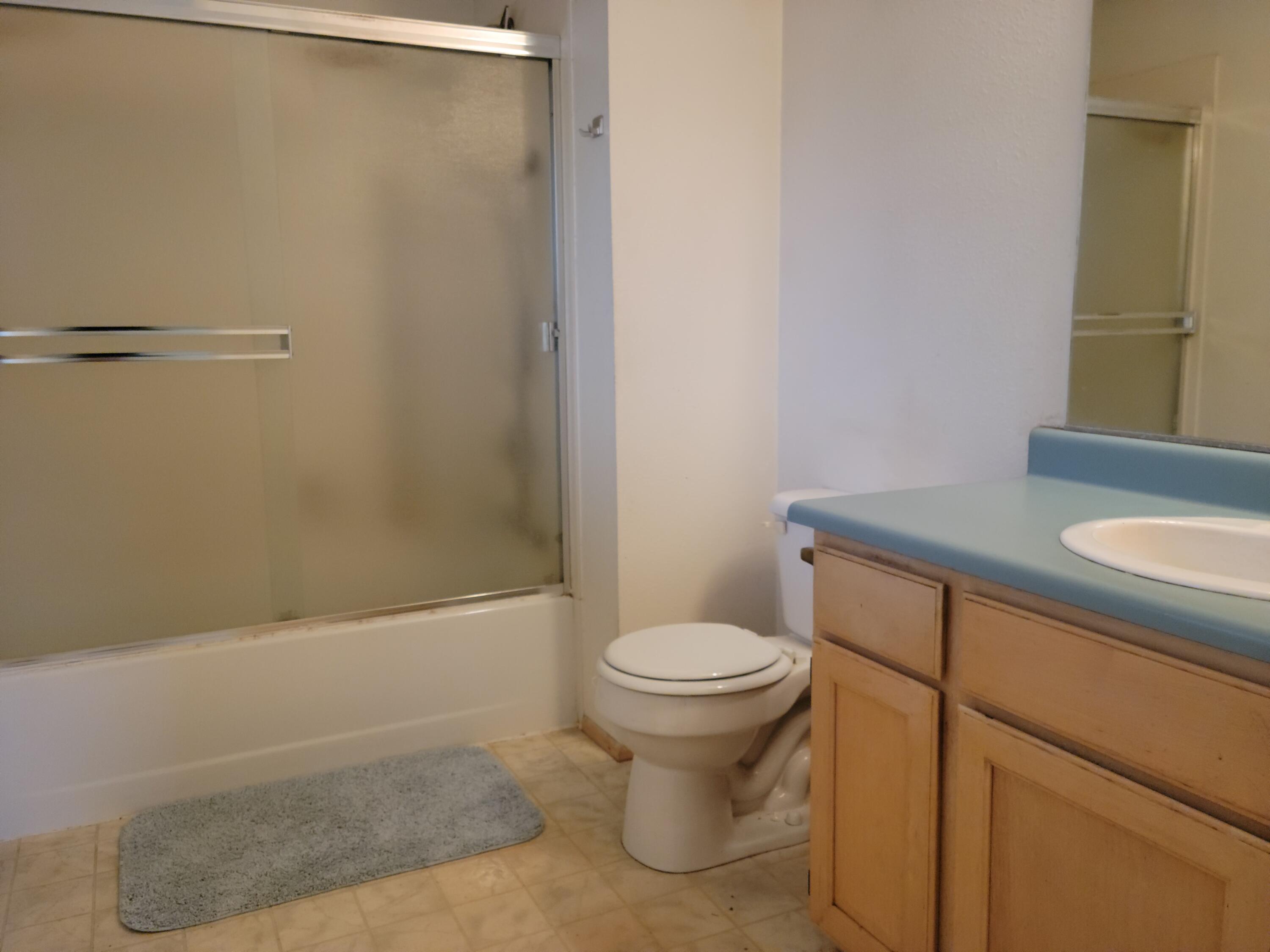 1527 NW Thompson Way