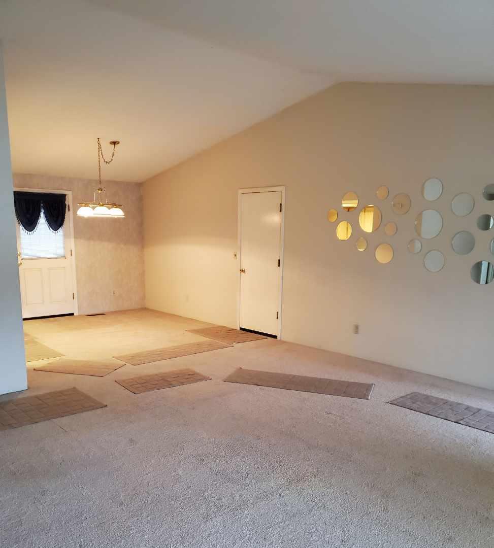 1527 NW Thompson Way