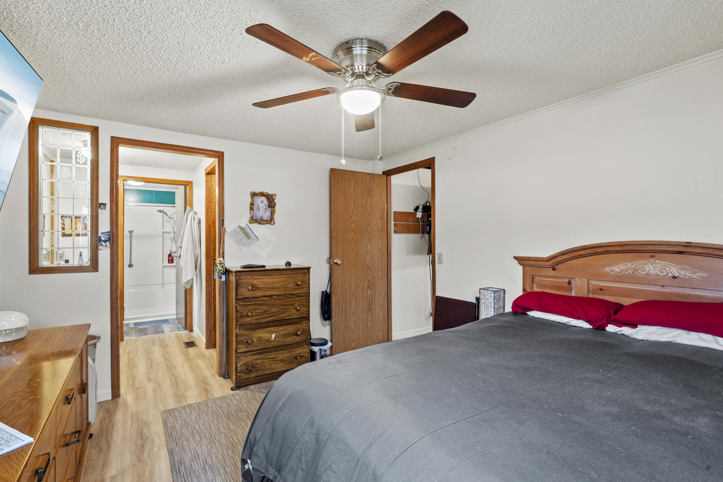 2325 NW Highland Avenue, 31