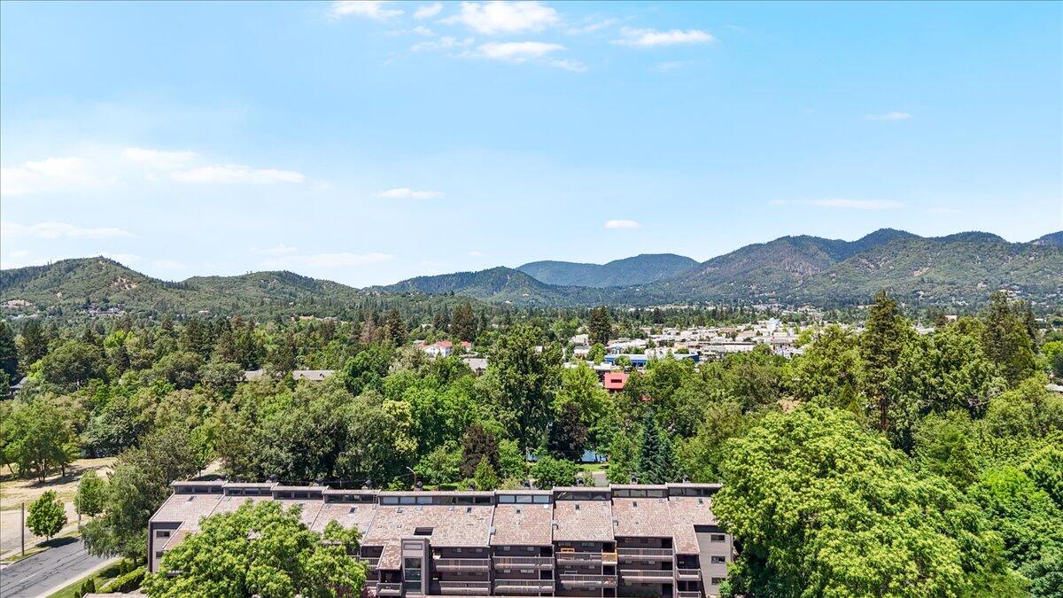 115 Rogue River Hwy Highway, 309