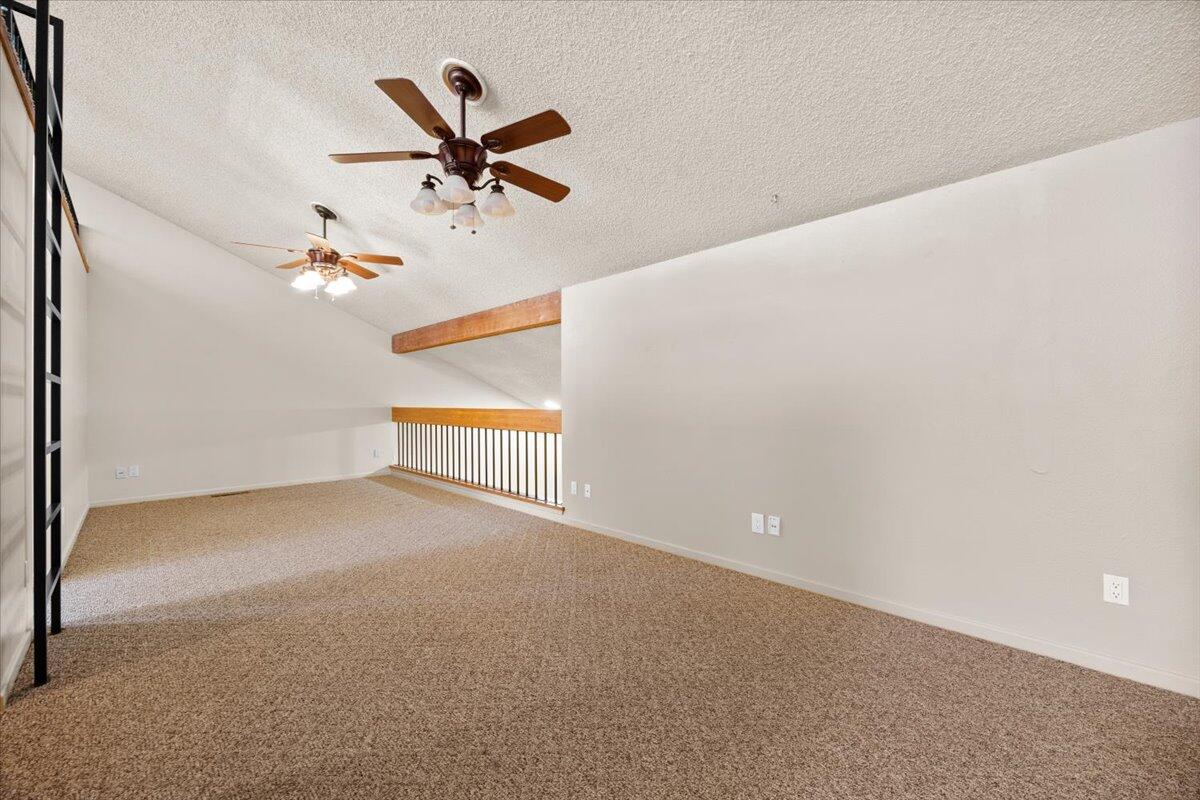 115 Rogue River Hwy Highway, 309