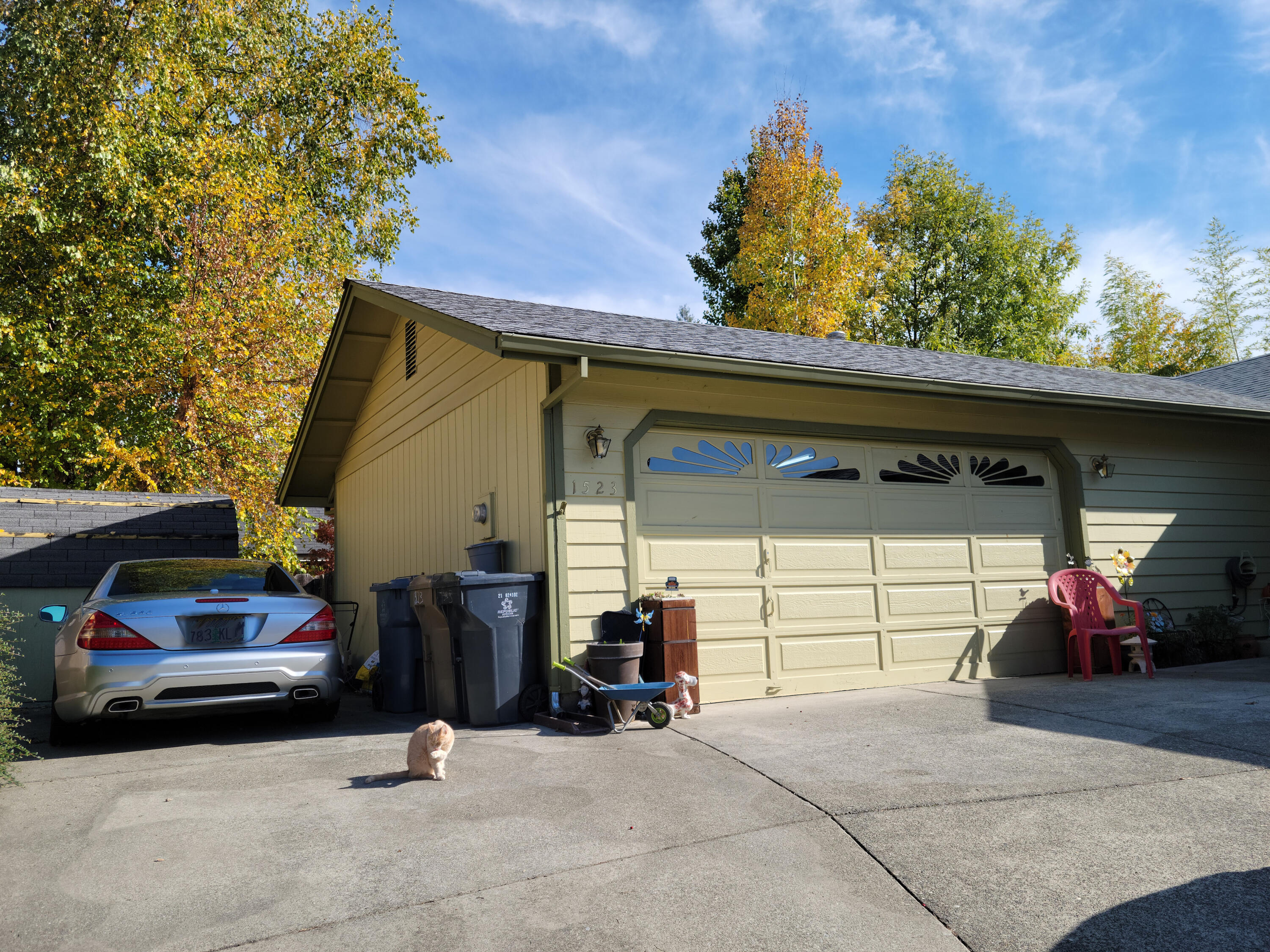 1523 NW Thompson Way