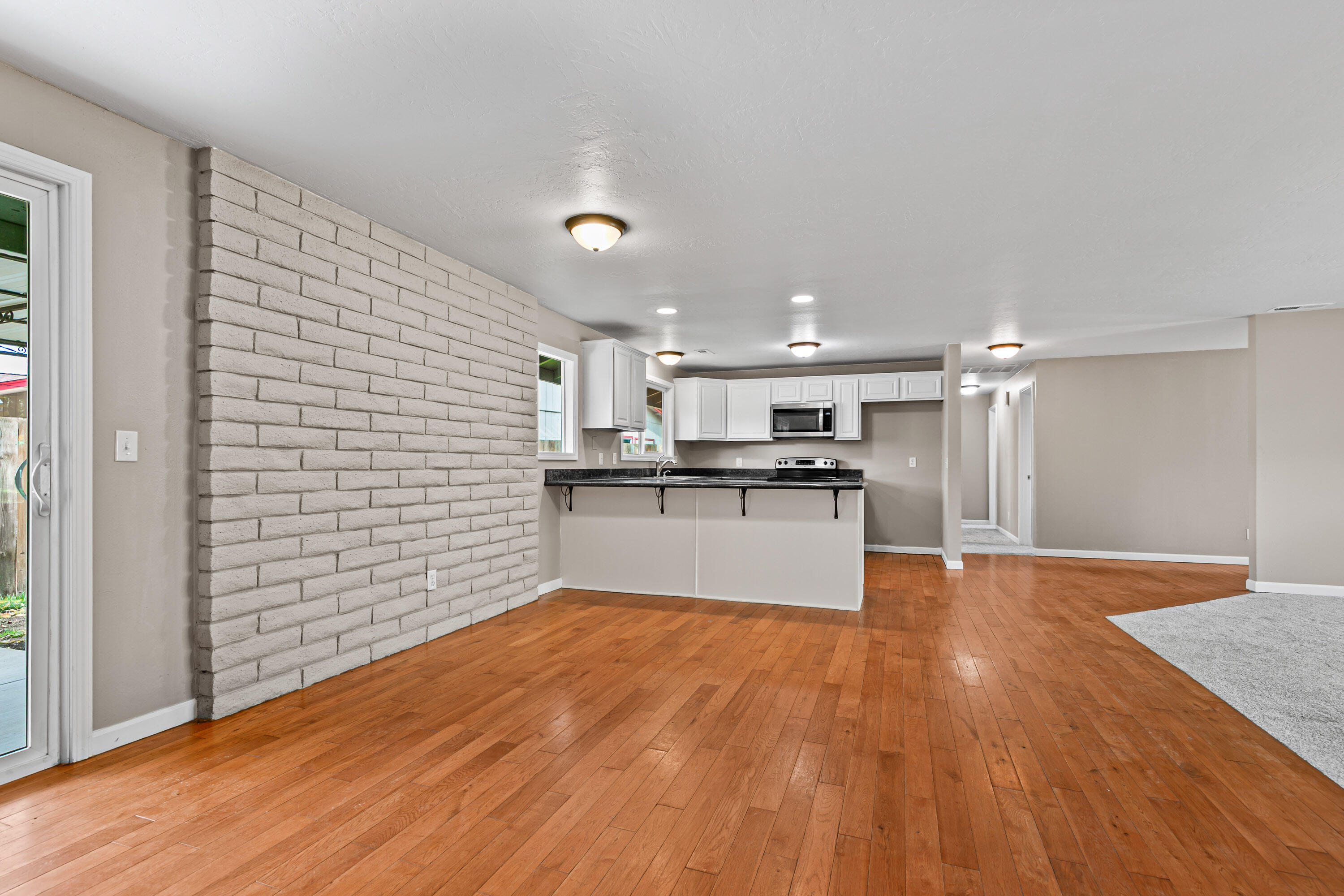 1724 Whitman Avenue