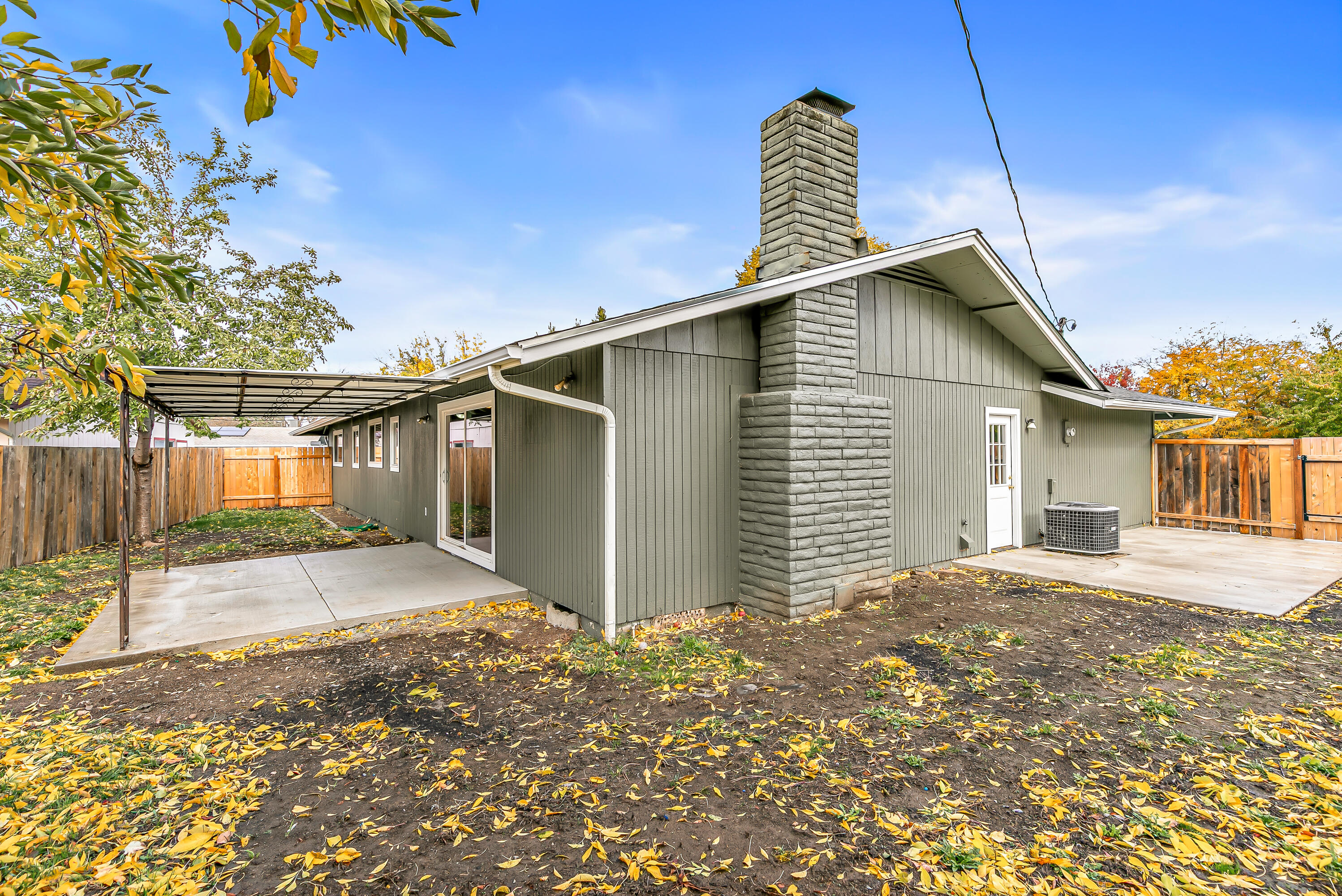 1724 Whitman Avenue
