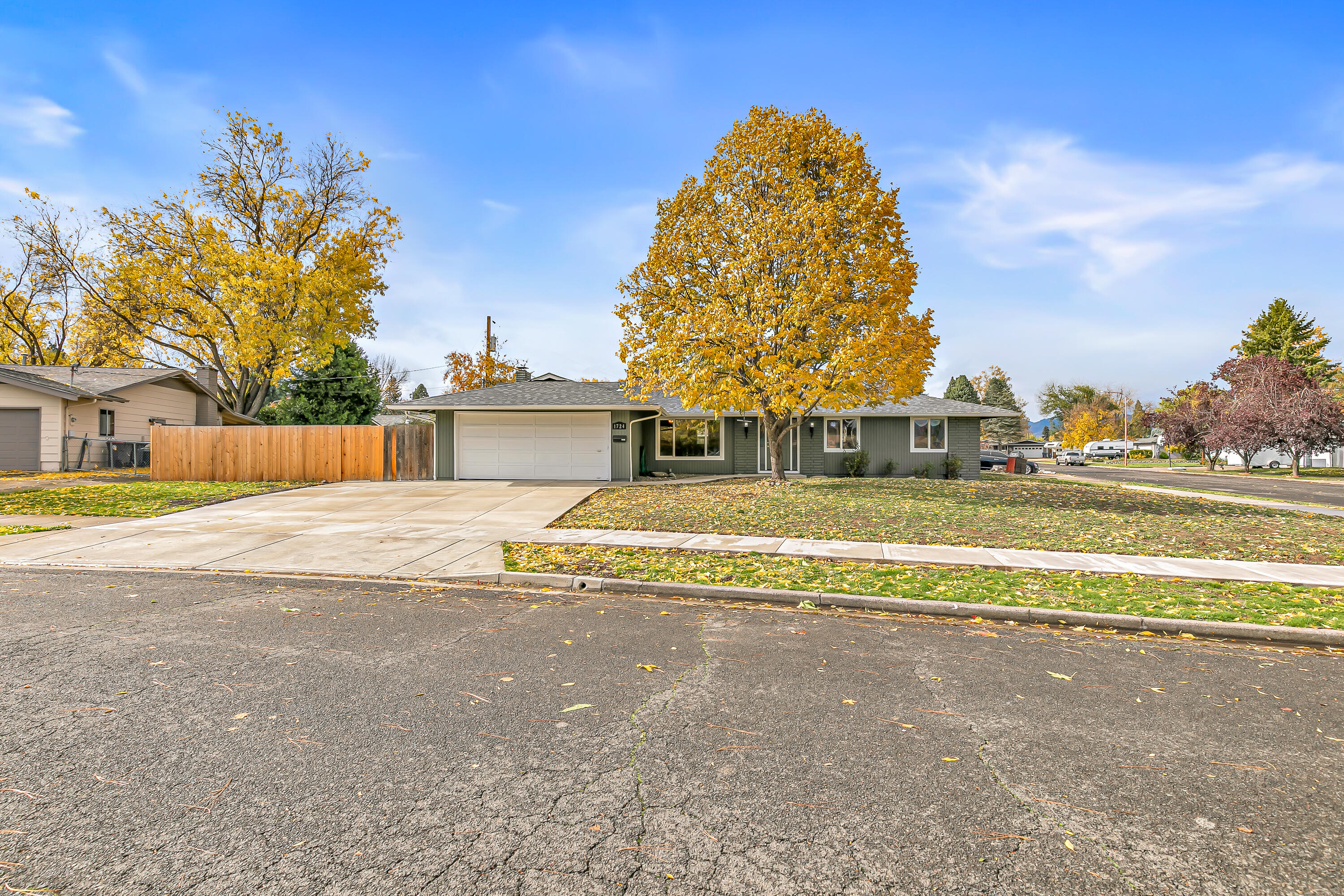 1724 Whitman Avenue