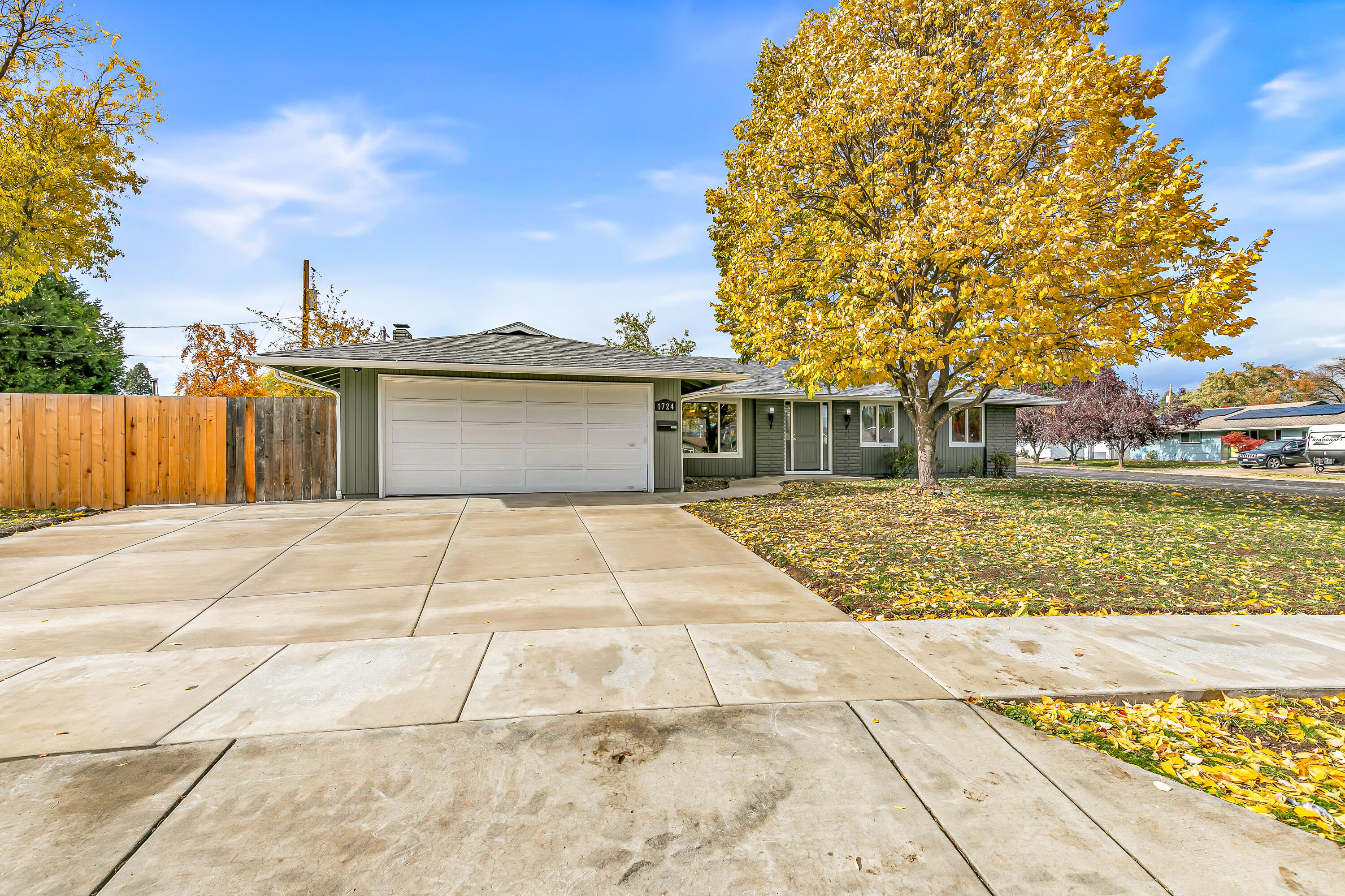 1724 Whitman Avenue