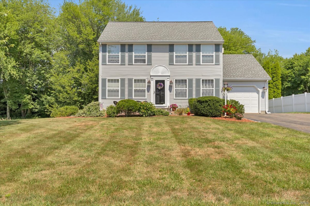 49 Columbia Drive