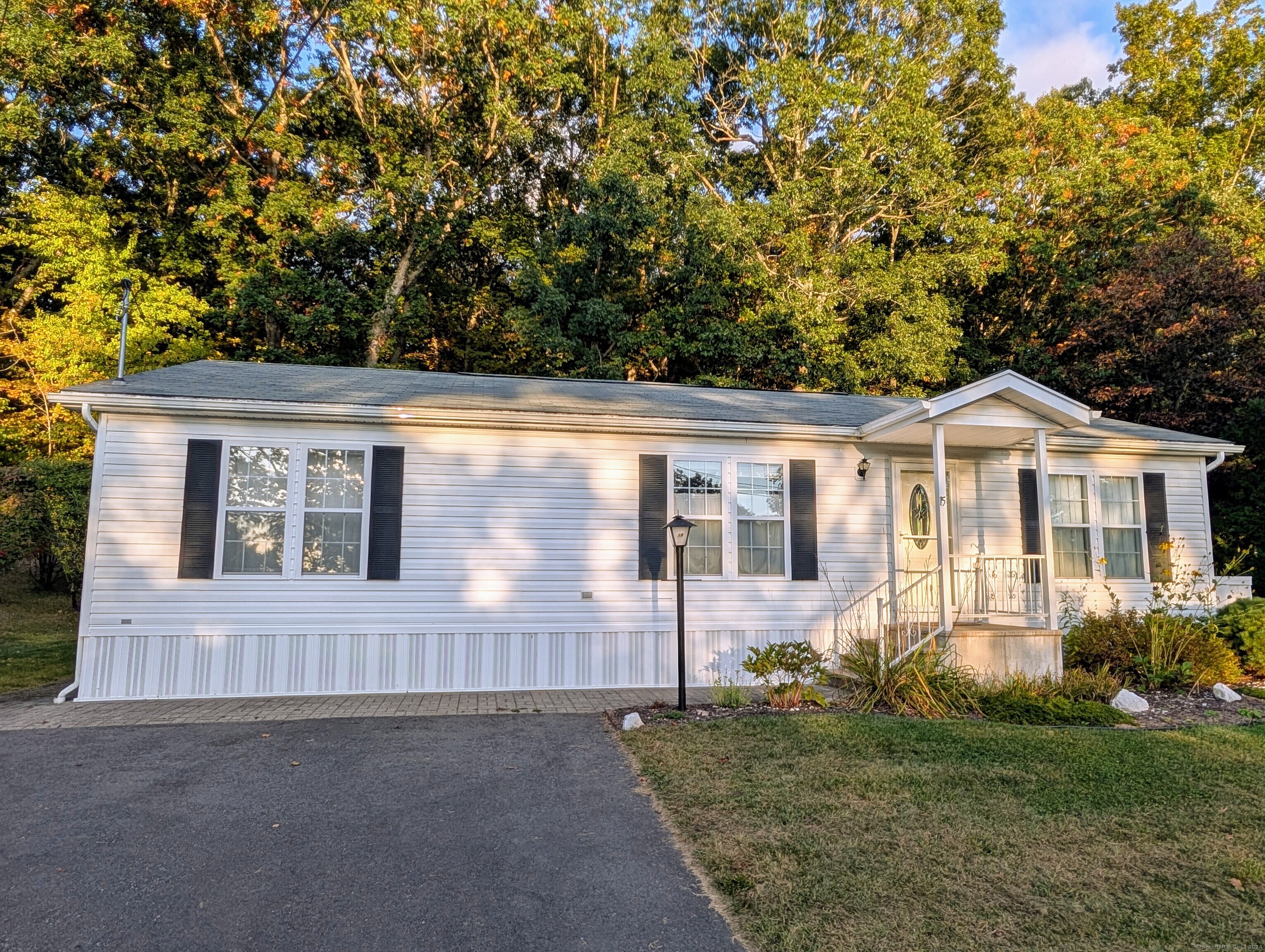 15 Grandview Circle