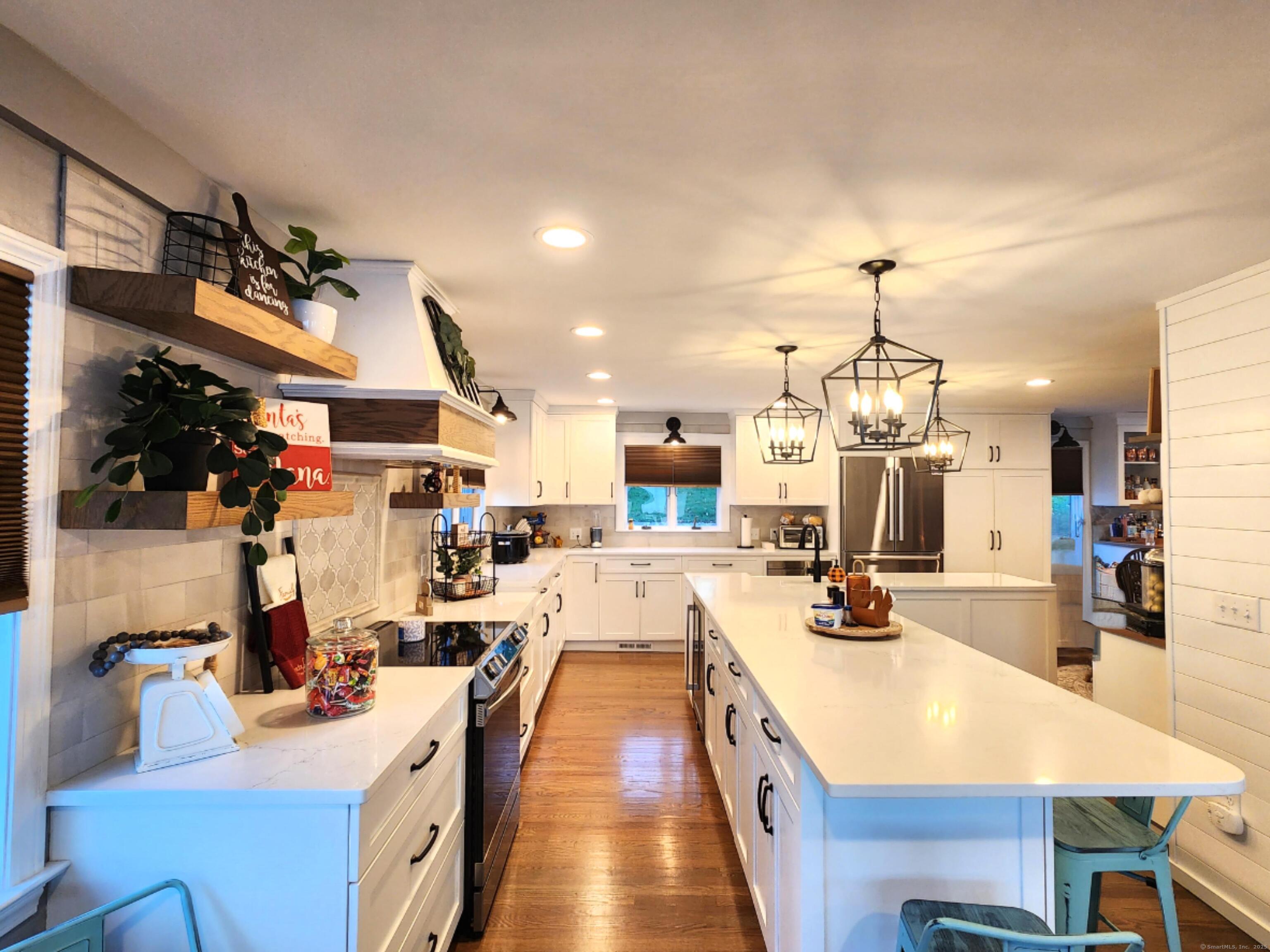 54 Avery Shores