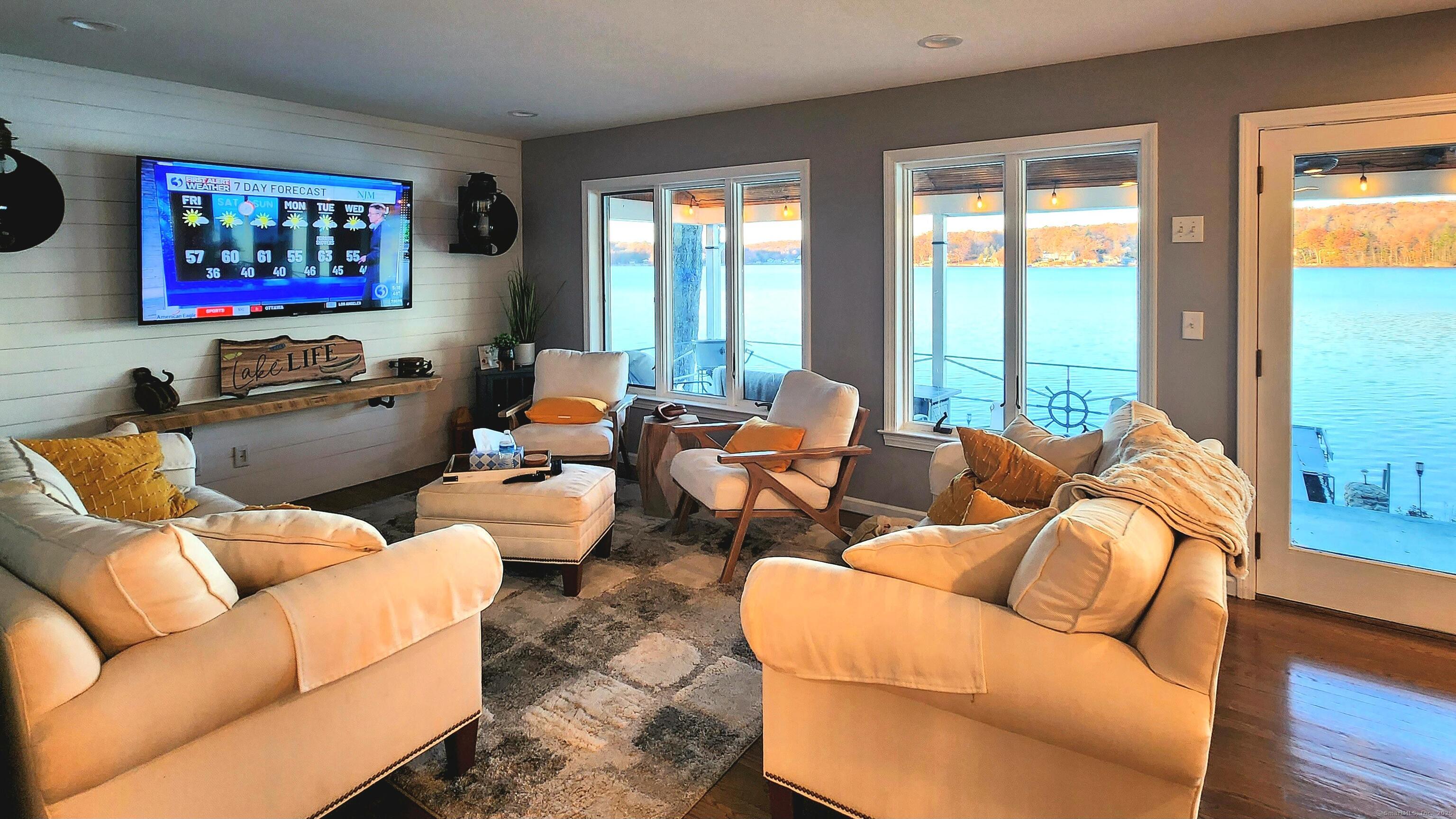 54 Avery Shores