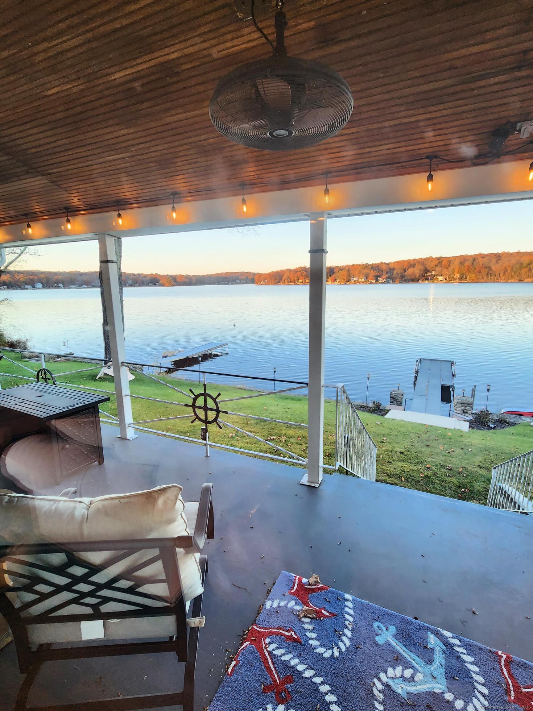 54 Avery Shores