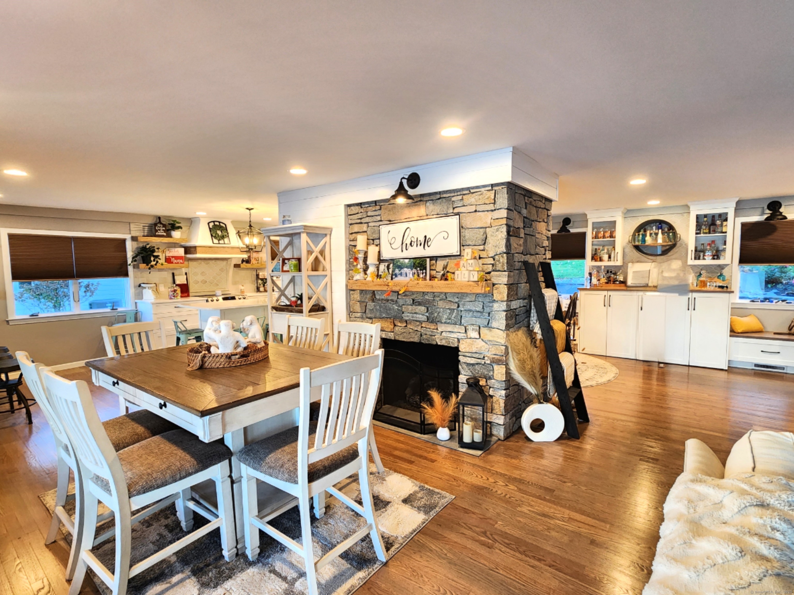 54 Avery Shores