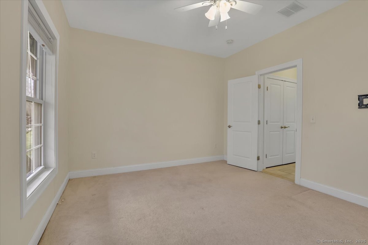 28 Armstrong Road APT C18
