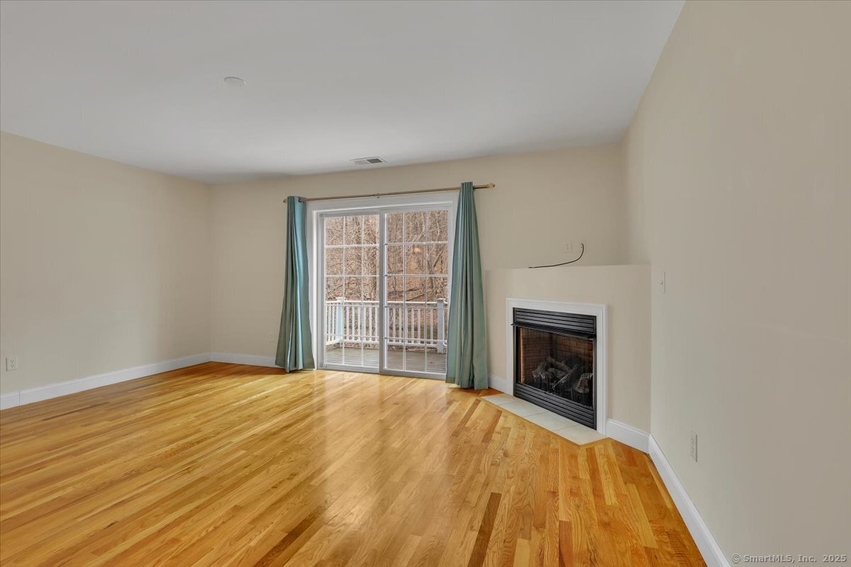 28 Armstrong Road APT C18