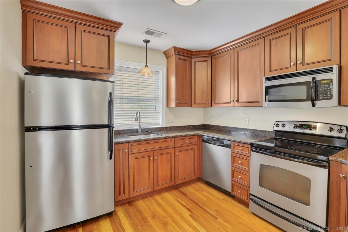 28 Armstrong Road APT C18