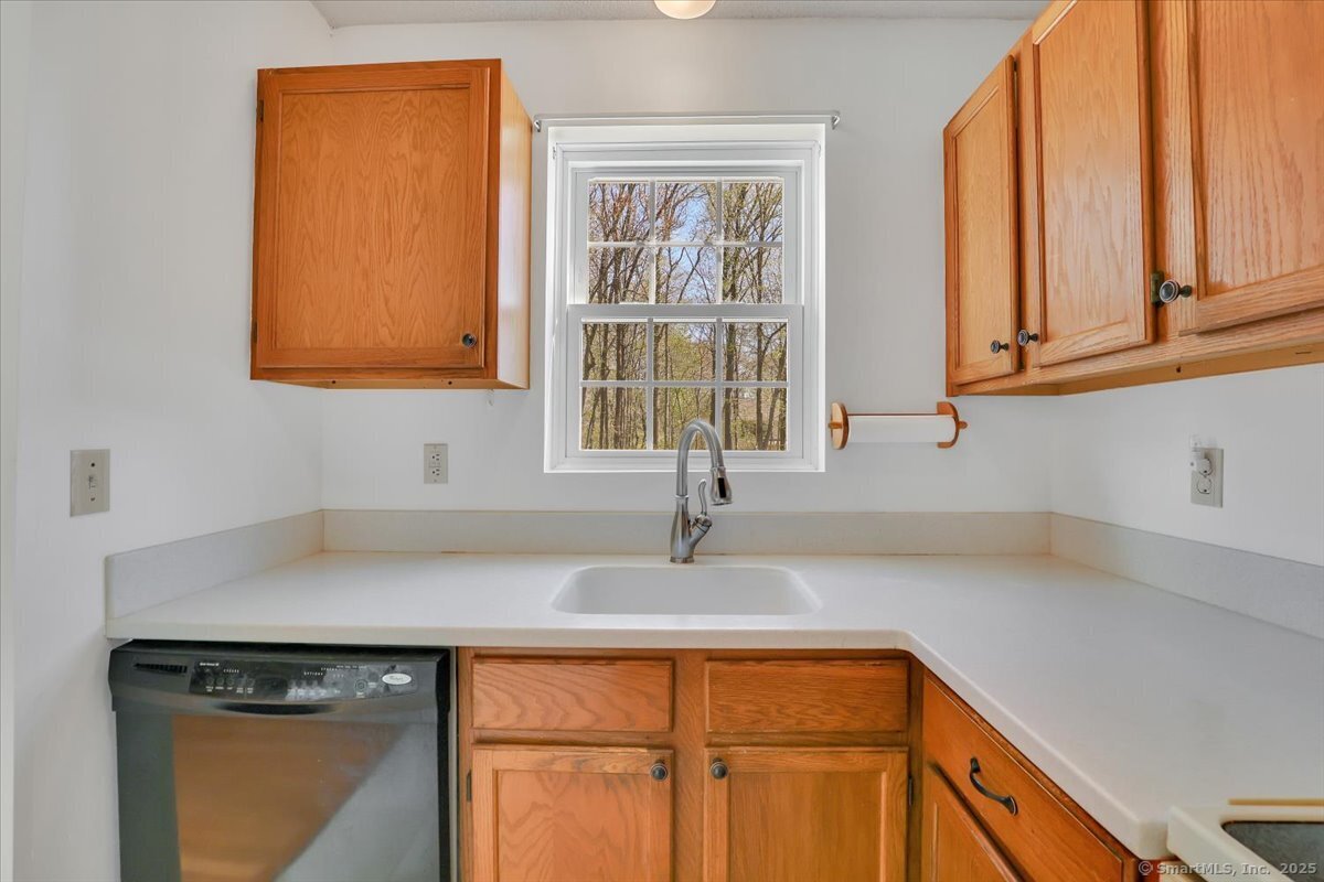 745 Merrow Road APT 159