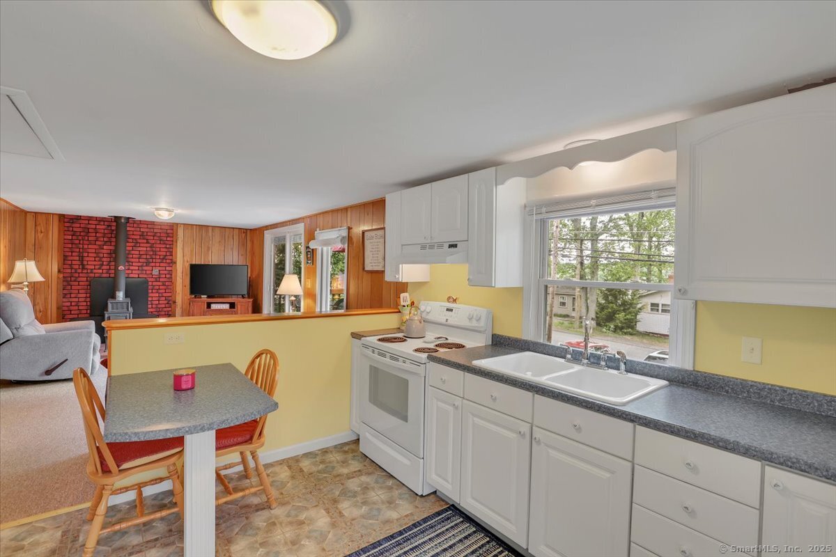124 Deepwood Drive