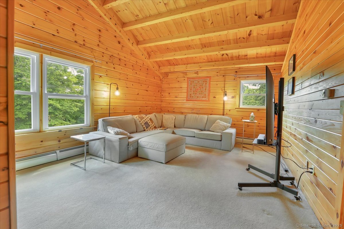 447 Woodland Road