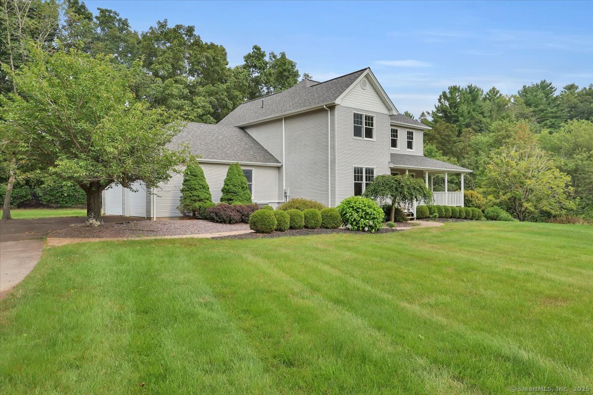 12 North Farms Road