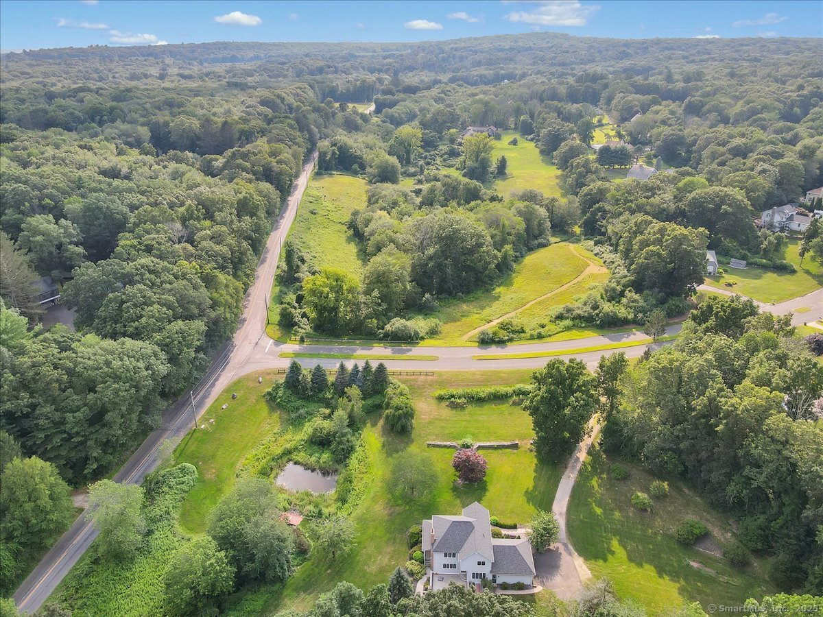 12 North Farms Road