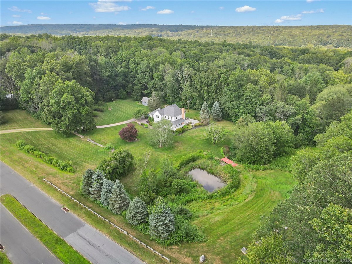 12 North Farms Road