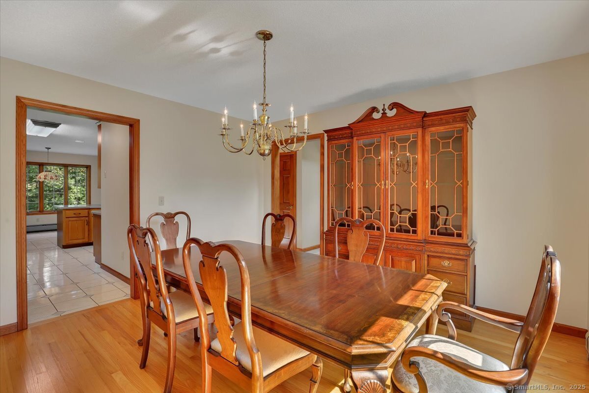 12 North Farms Road