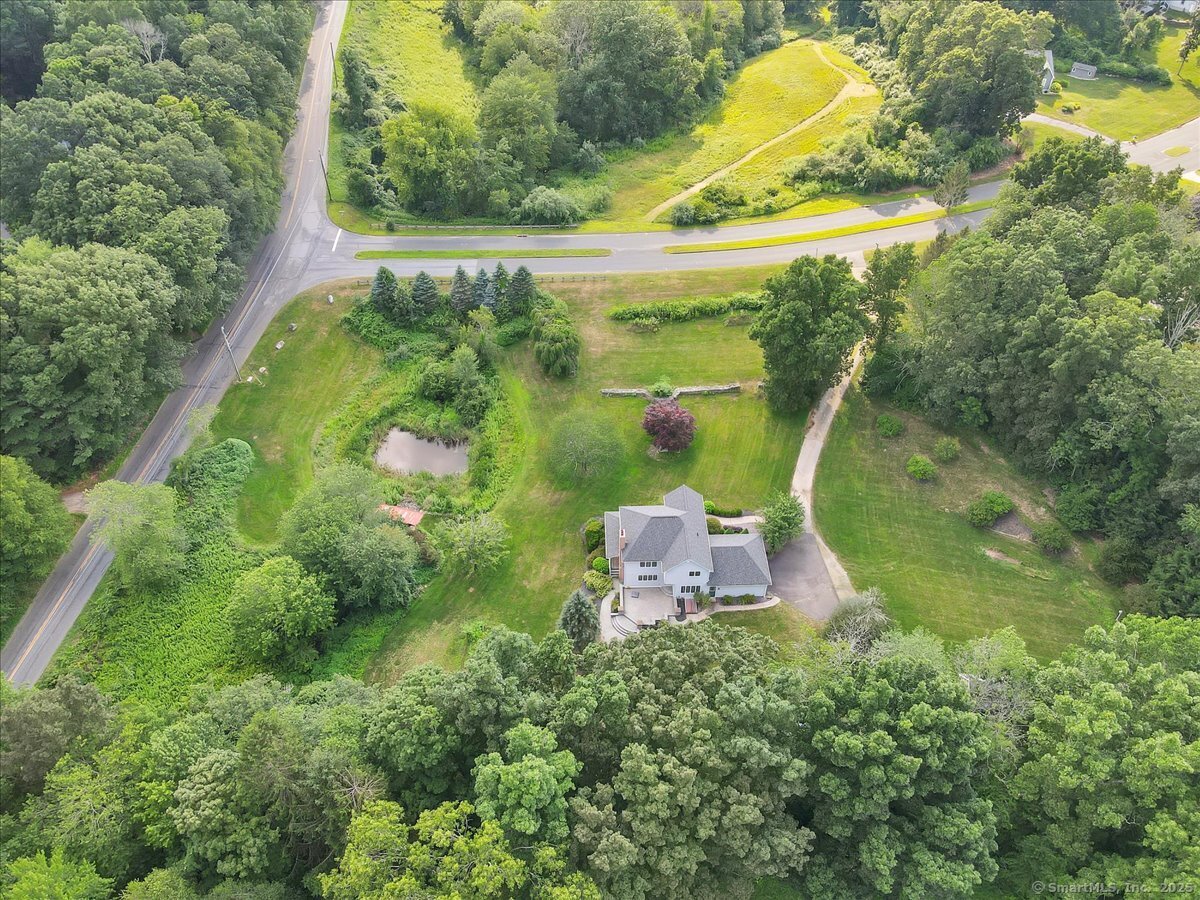 12 North Farms Road