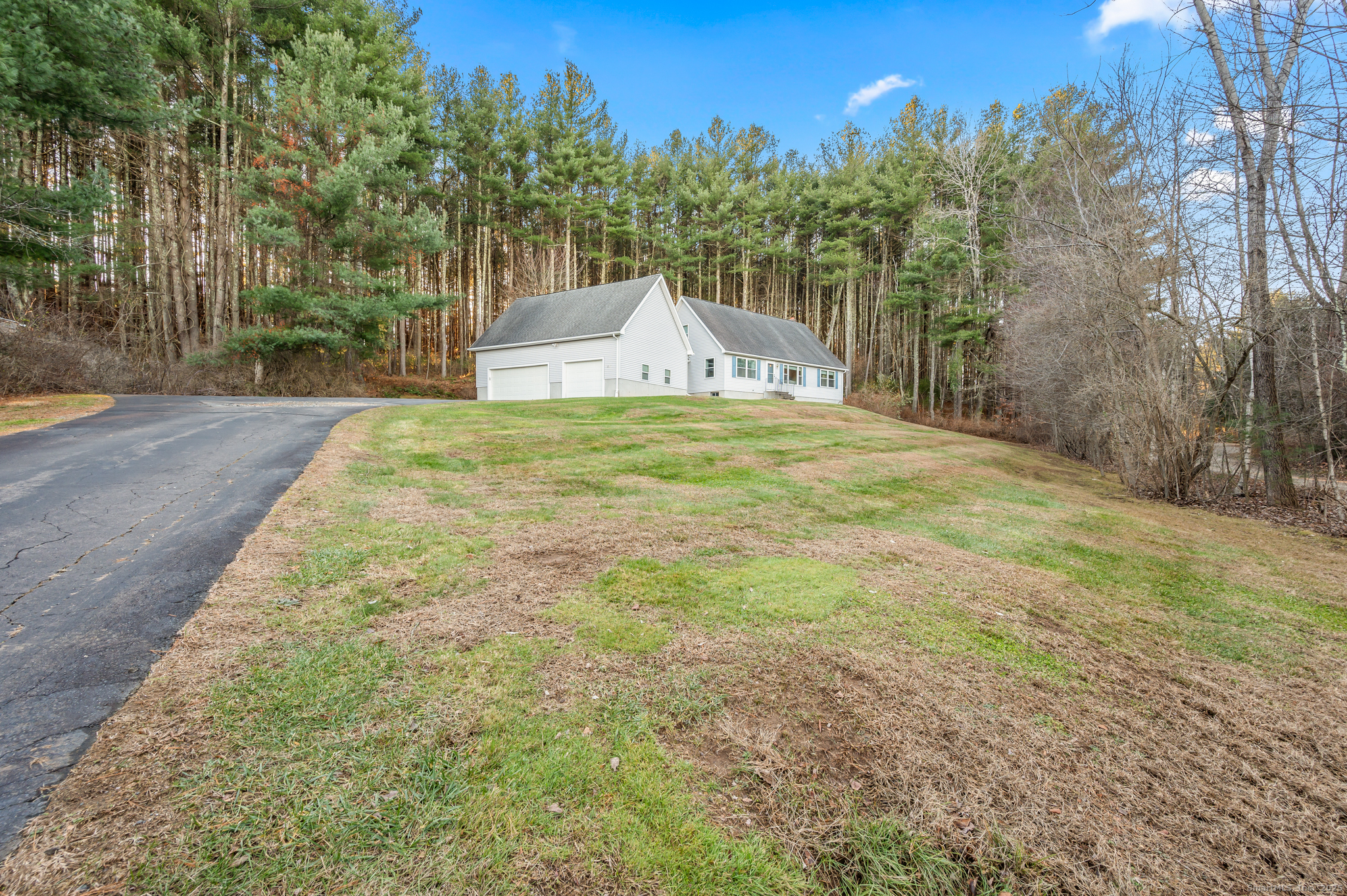 1295 North River Road