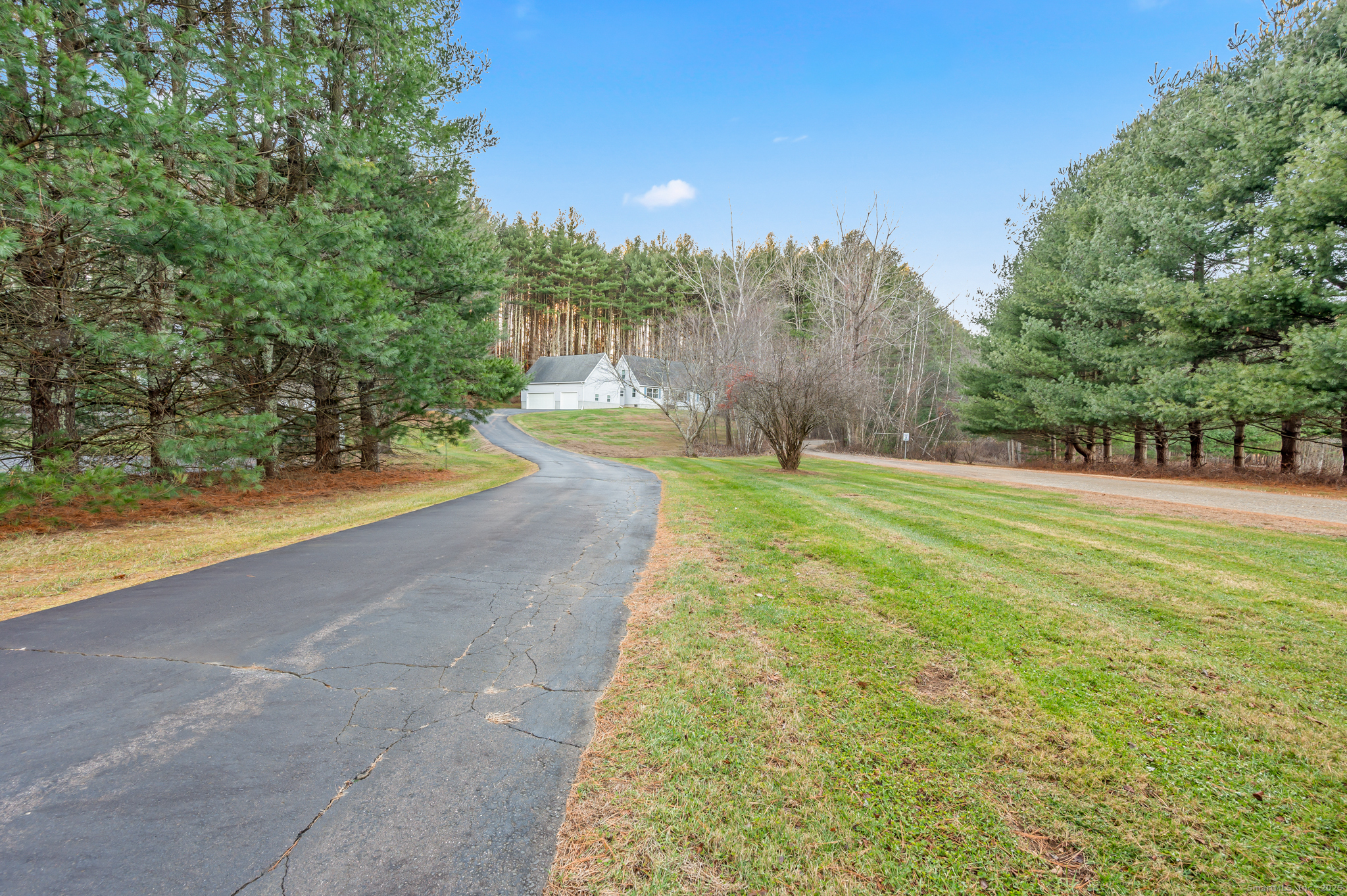 1295 North River Road