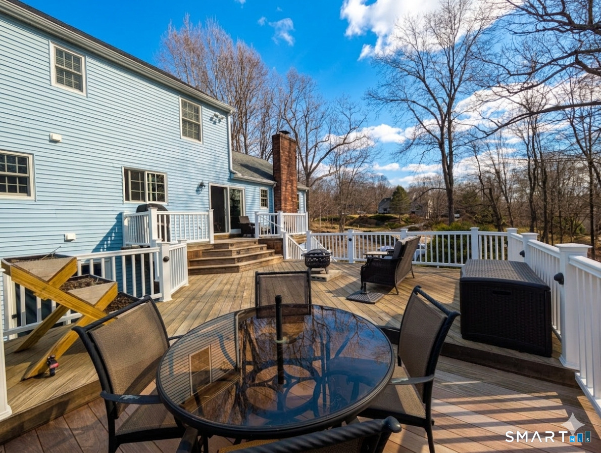 9 Deer Hill Lane