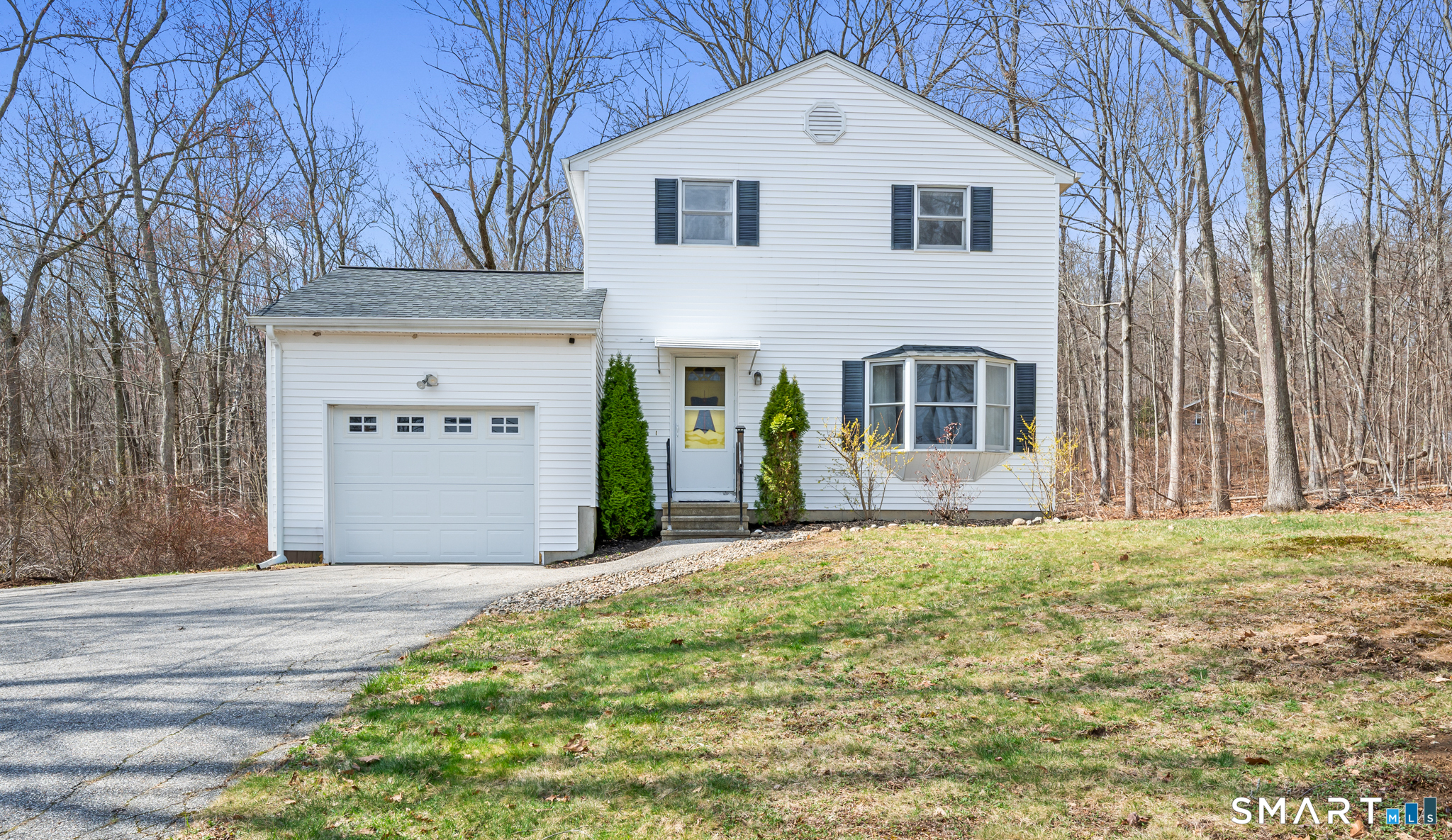 146 Lakeside Drive