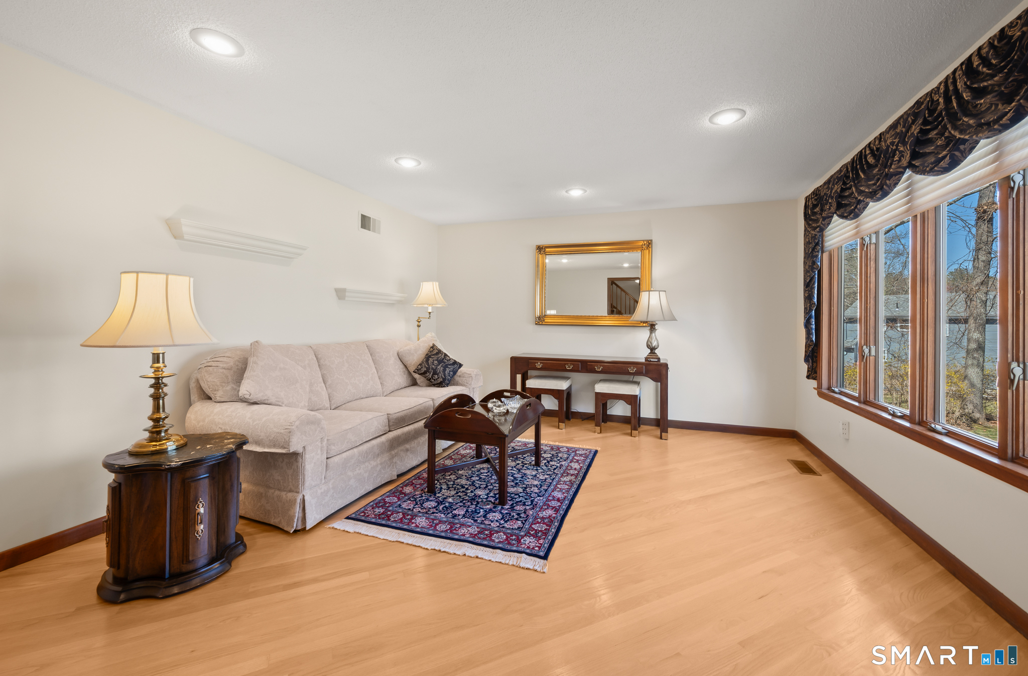 11 Hickory Hill