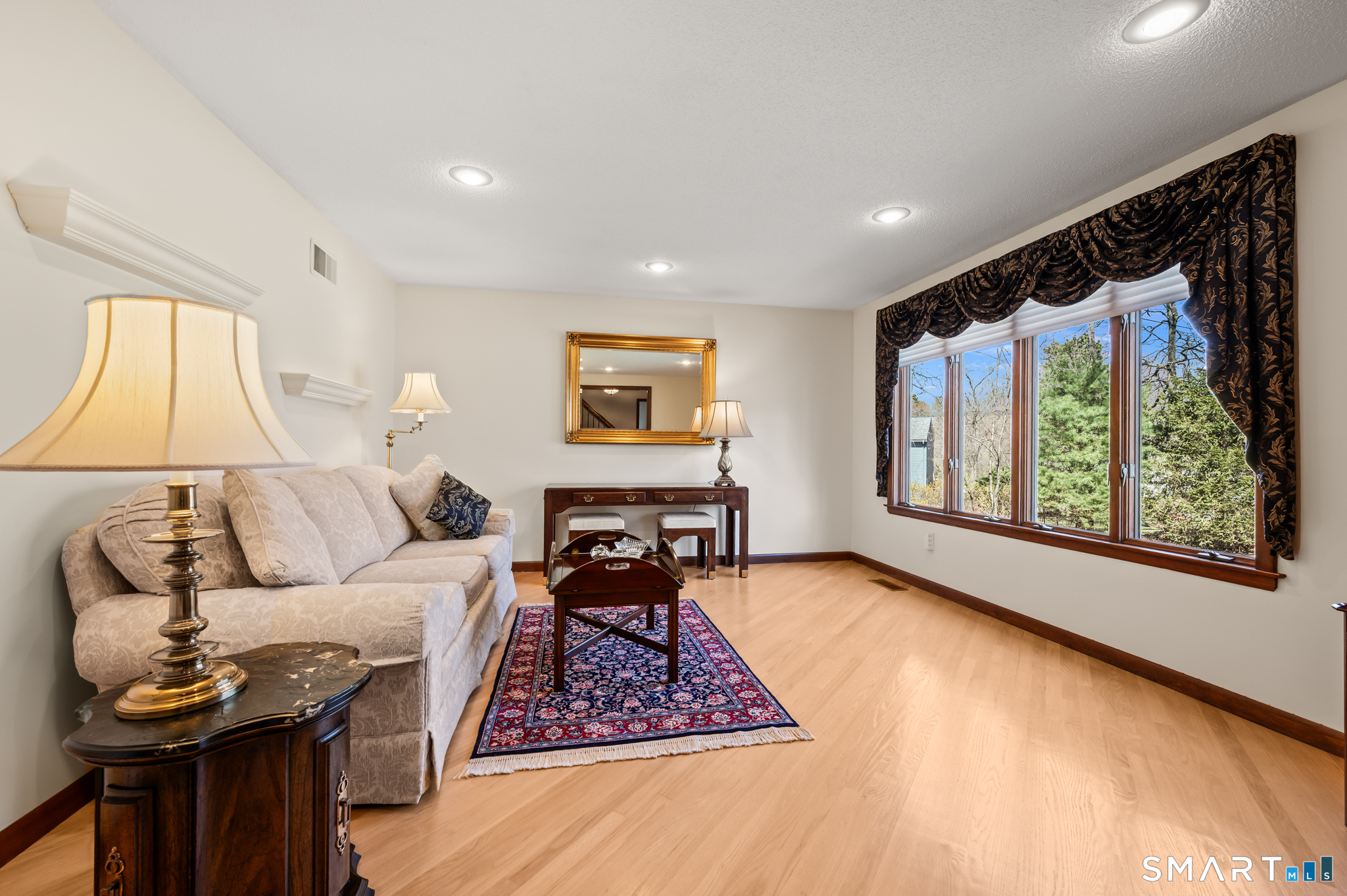 11 Hickory Hill